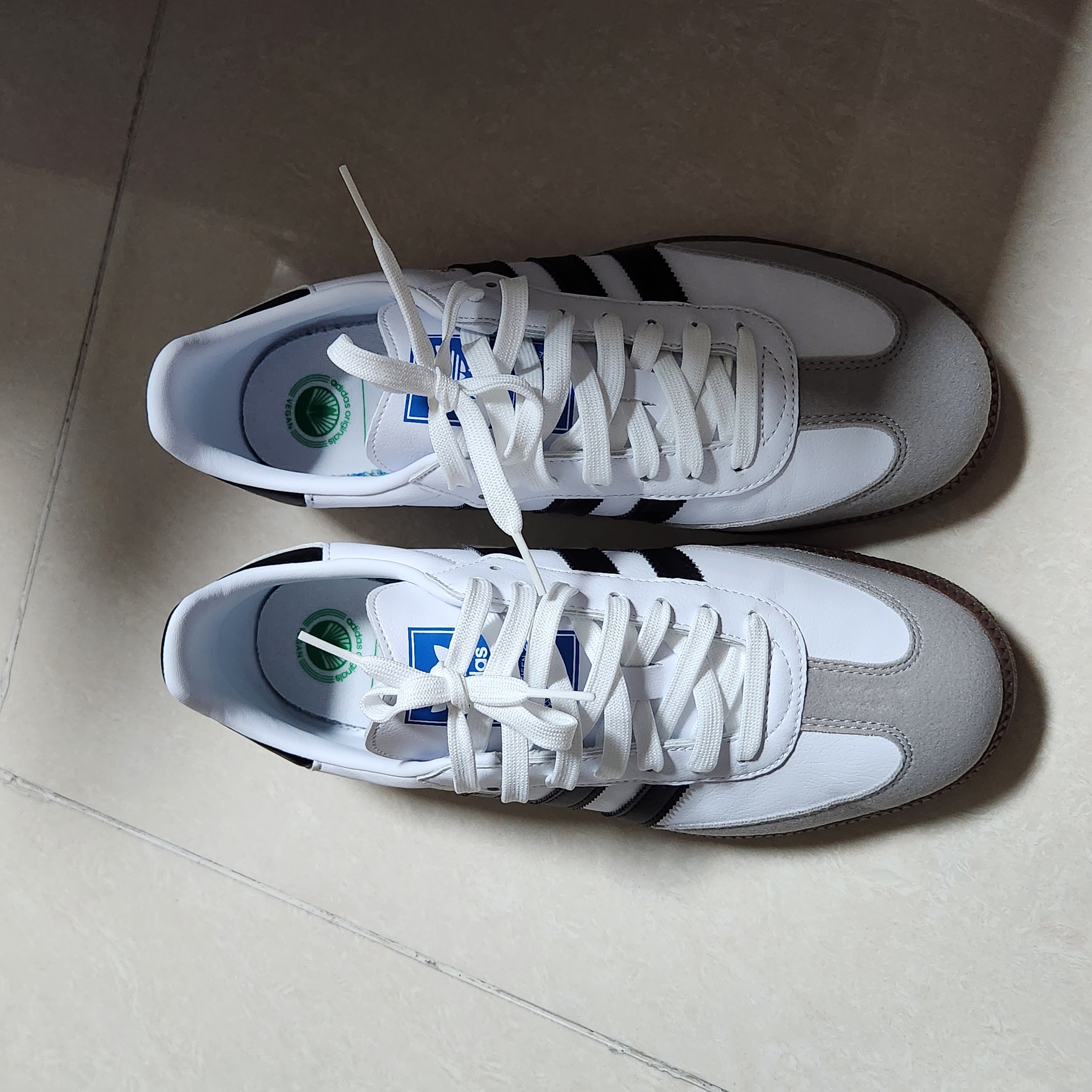 Adidas Samba Vegan White Black 착용 스타일