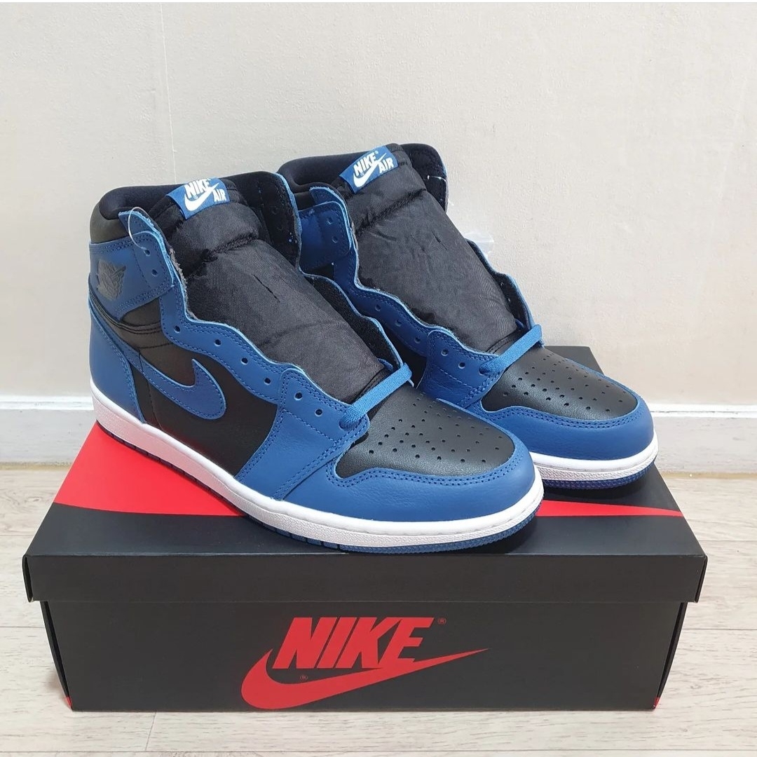 Jordan 1 Retro High OG Dark Marina Blue 착용 스타일
