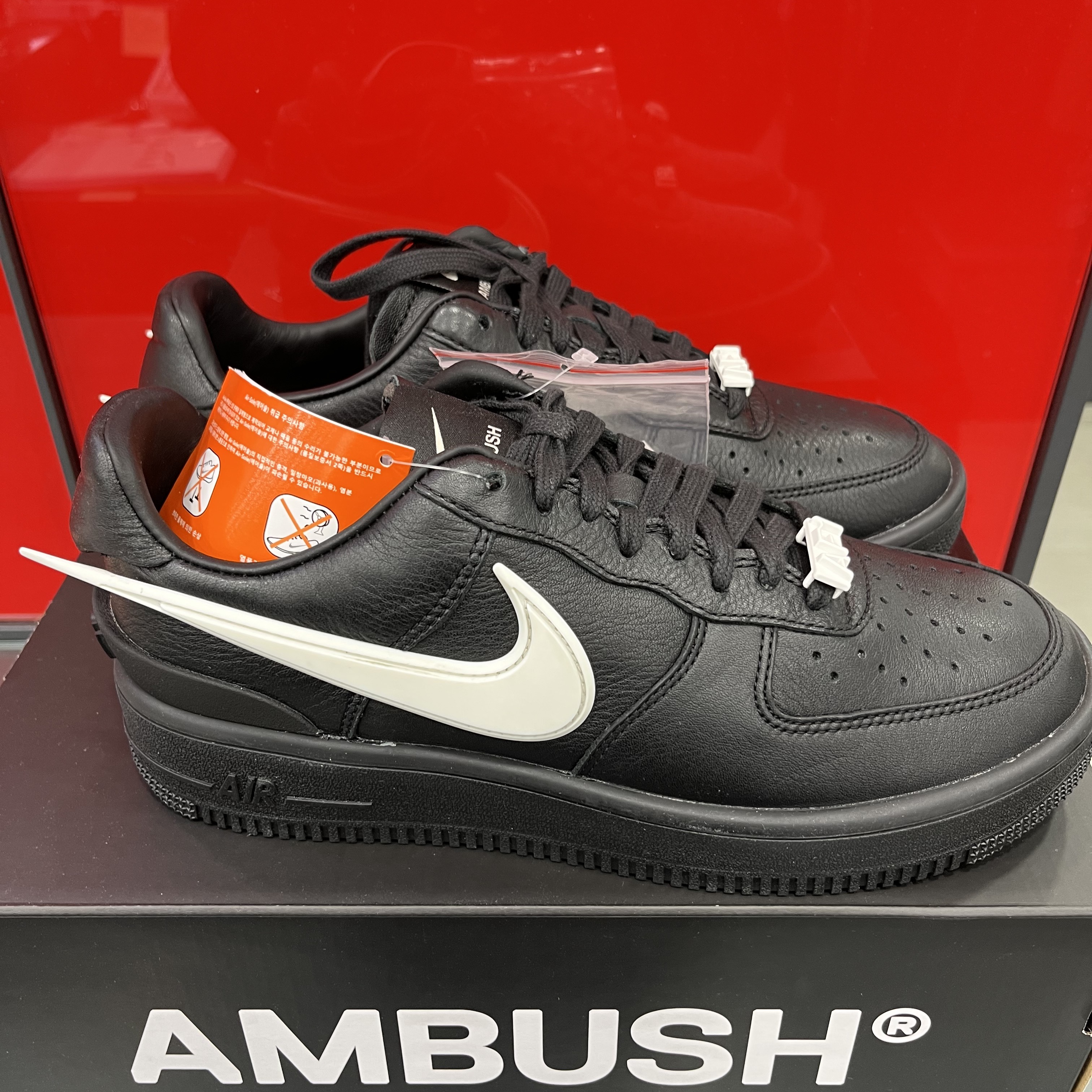 Nike x Ambush Air Force 1 Low SP Black 착용 스타일 - 3