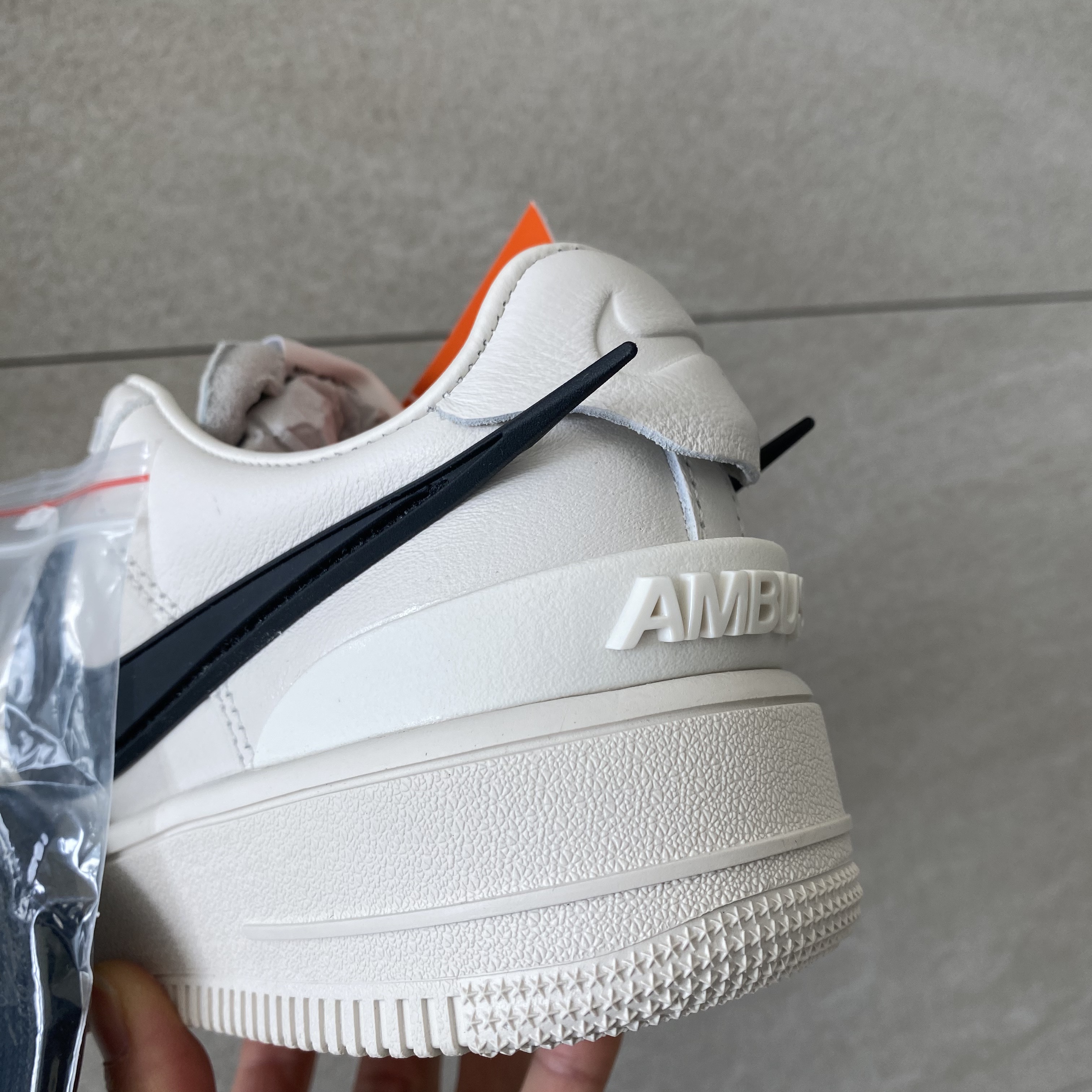 Nike x Ambush Air Force 1 Low SP Phantom 착용 스타일 - 3
