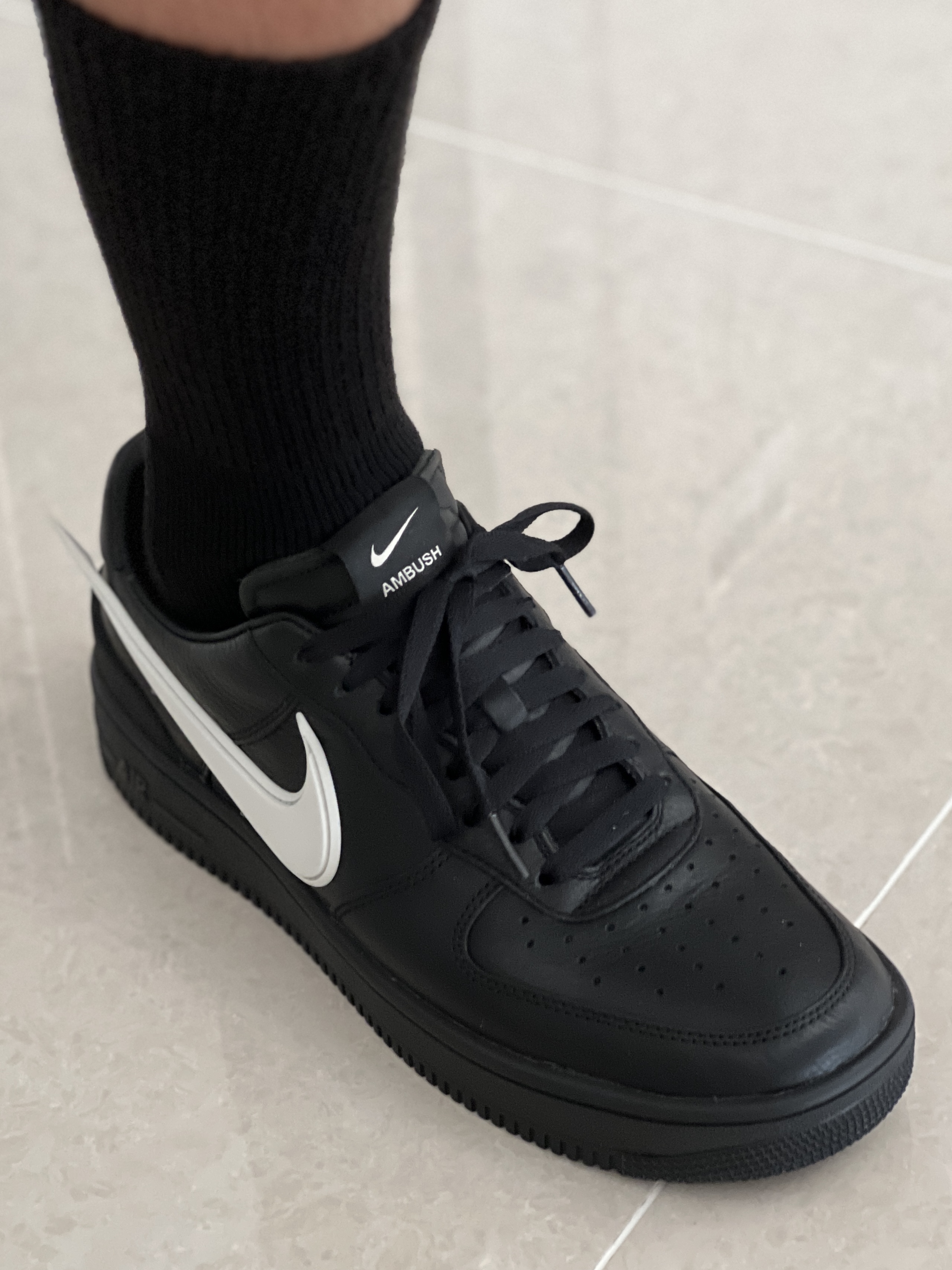 Nike x Ambush Air Force 1 Low SP Black 착용 스타일 - 1