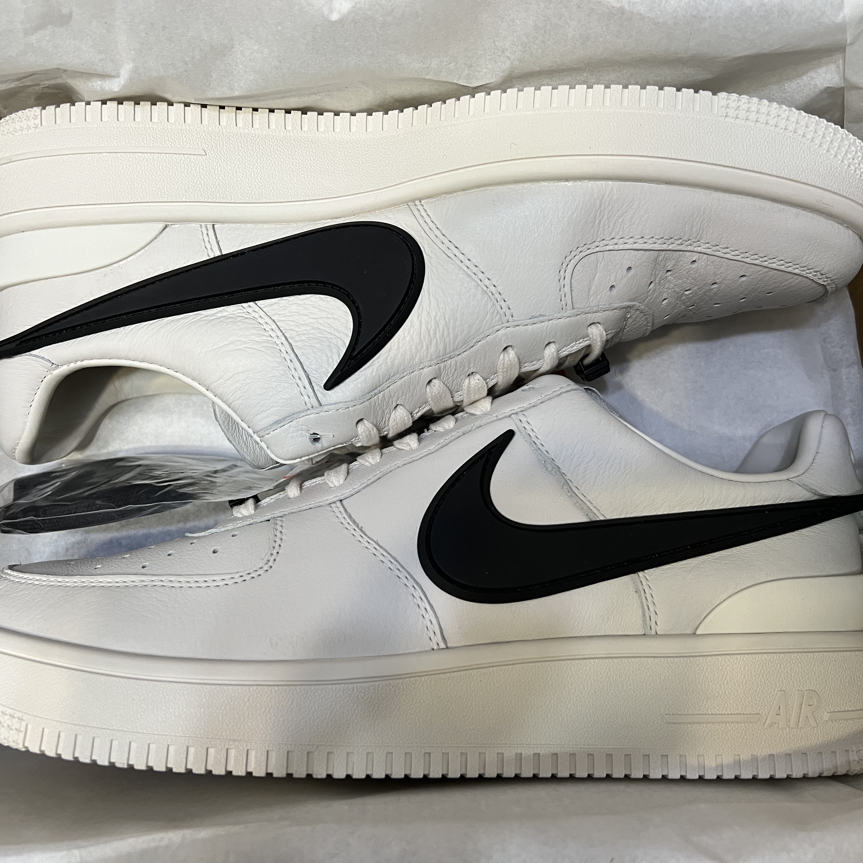 Nike x Ambush Air Force 1 Low SP Phantom 착용 스타일 - 3