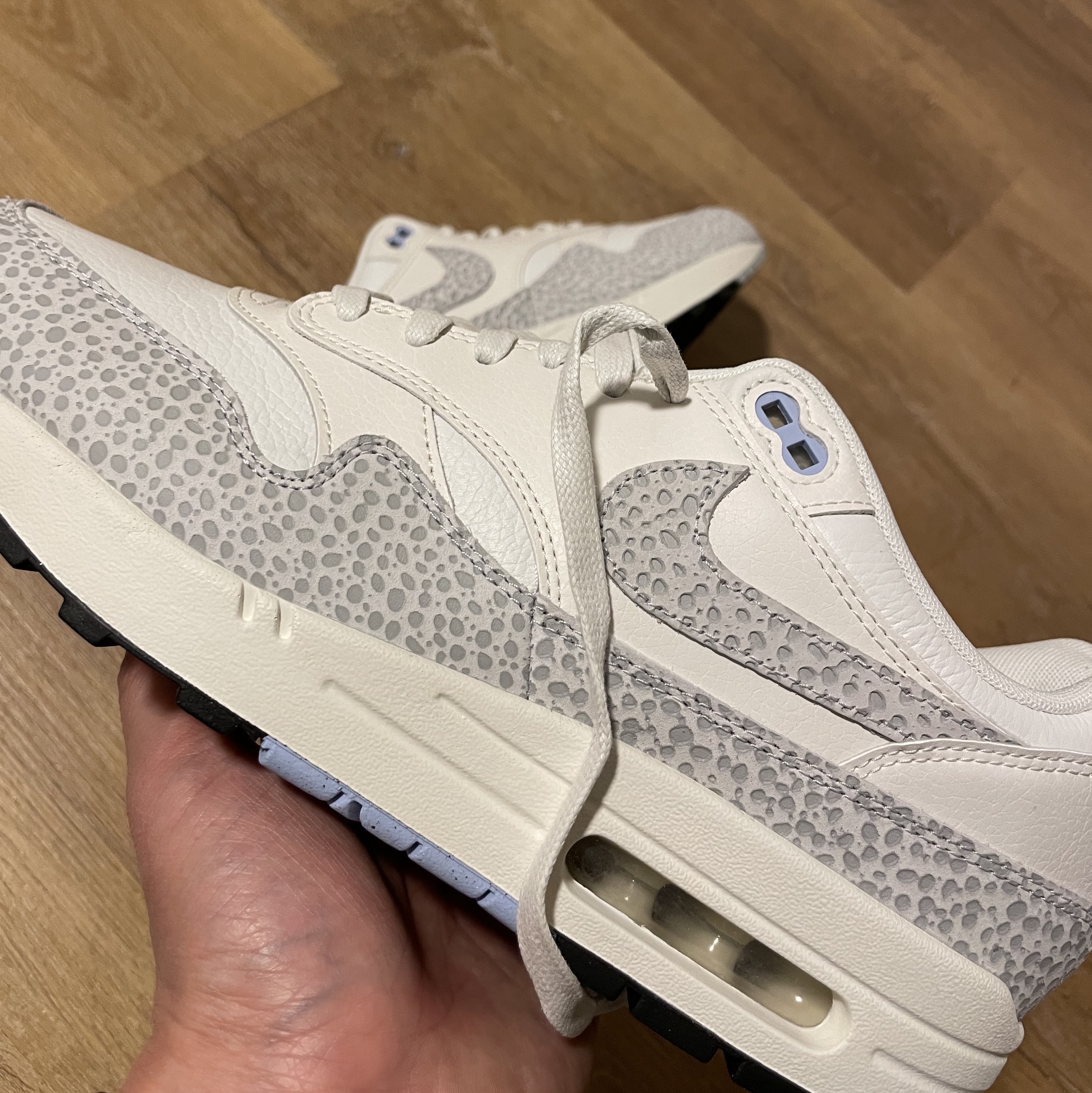 (W) Nike Air Max 1 '87 Safari 착용 스타일