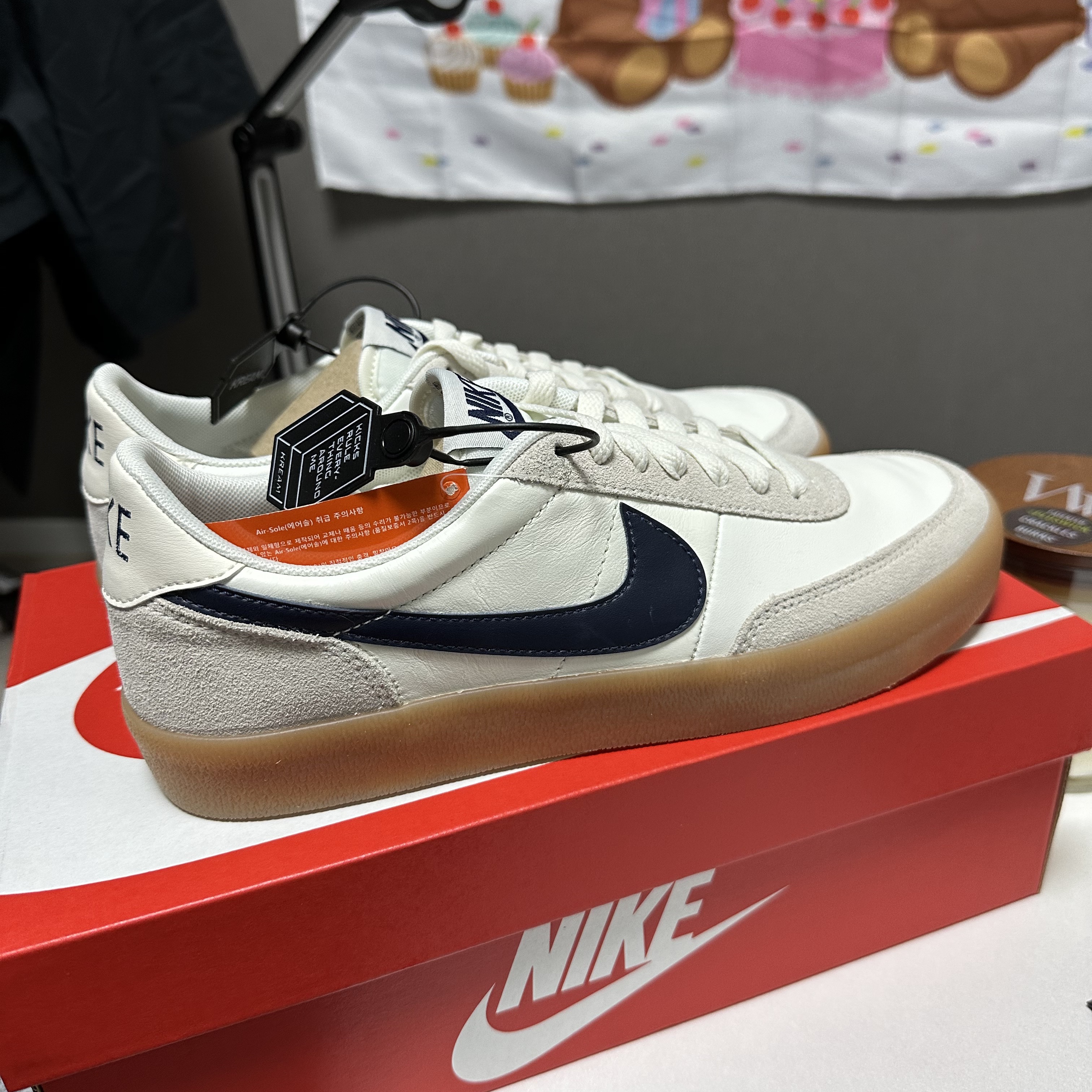 Nike x J.Crew Killshot 2 Sail Midnight Navy 착용 스타일 - 2