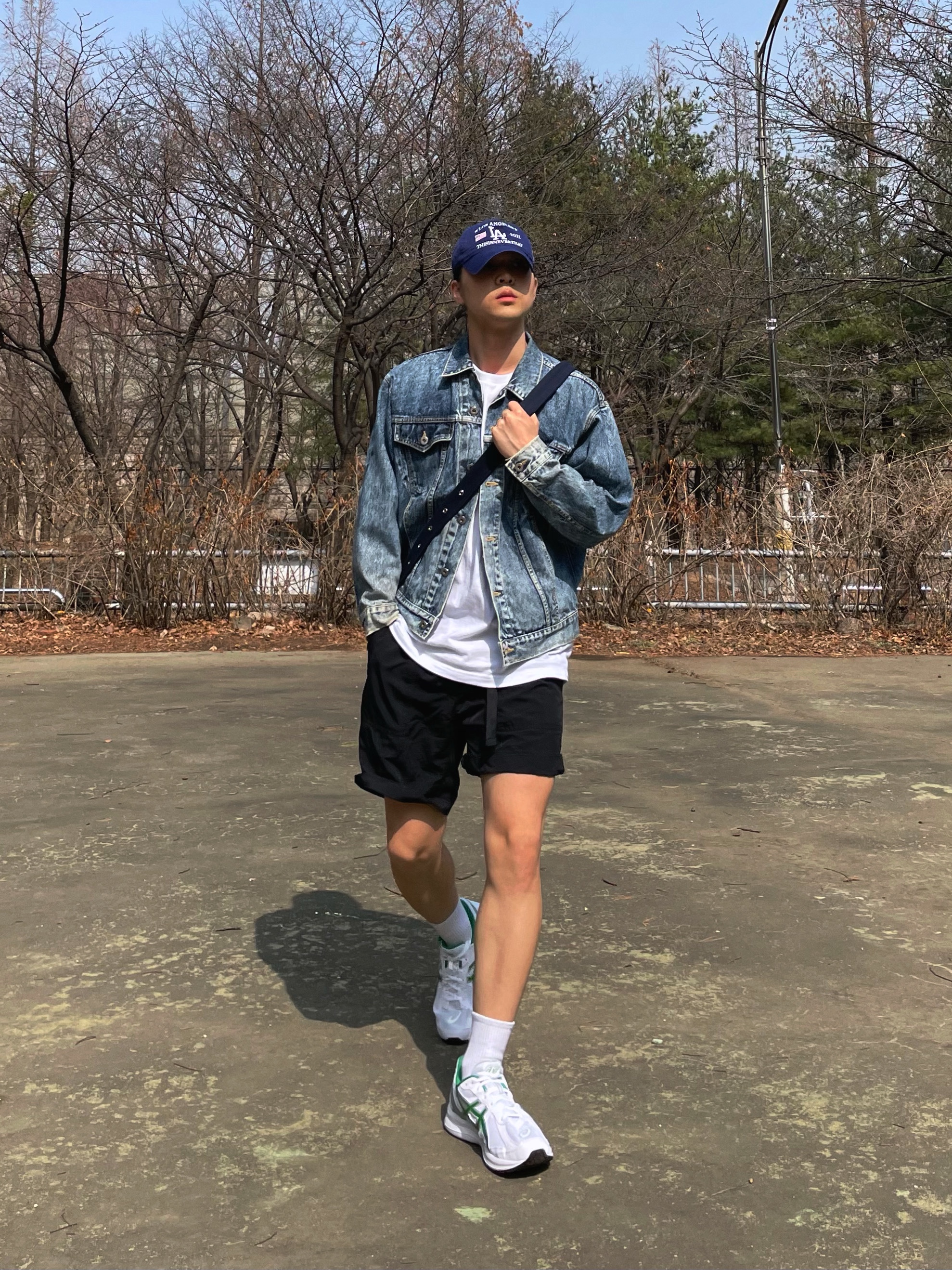 Thisisneverthat x New Era x MLB New York Yankees Unstructured 2-Tone Ball Cap Dark Green, Asics Jog 100 S White Green - 2E Wide 착용 스타일