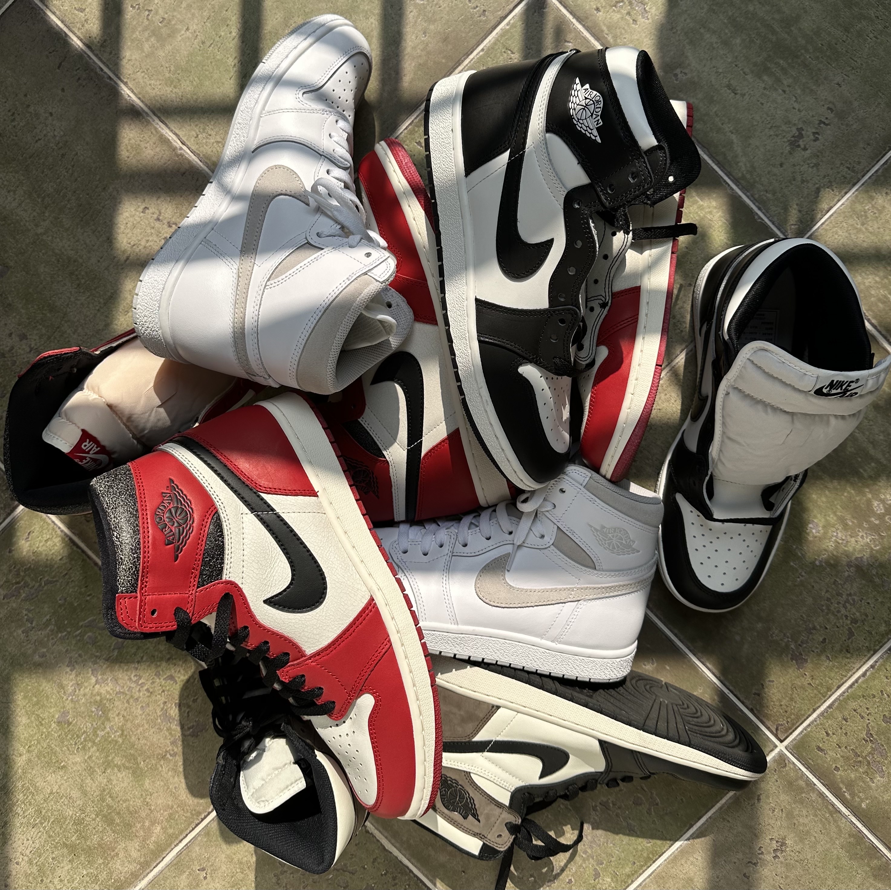 Jordan 1 Retro High OG Chicago 2022, Jordan 1 Retro High OG Black Mocha 착용 스타일