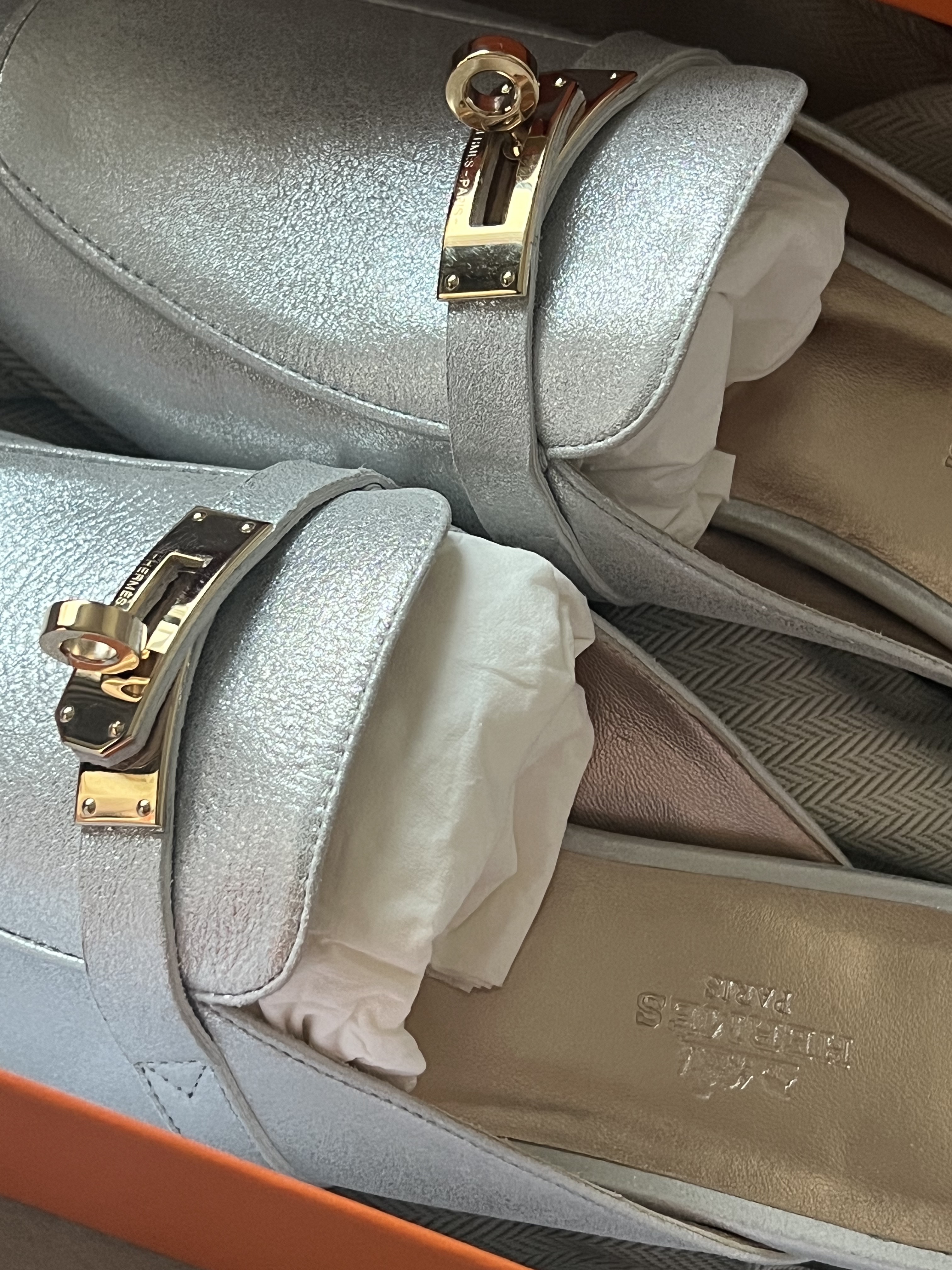 (W) Hermes Oz Mule Calfskin & Permabrass Blanc 착용 스타일 - 2