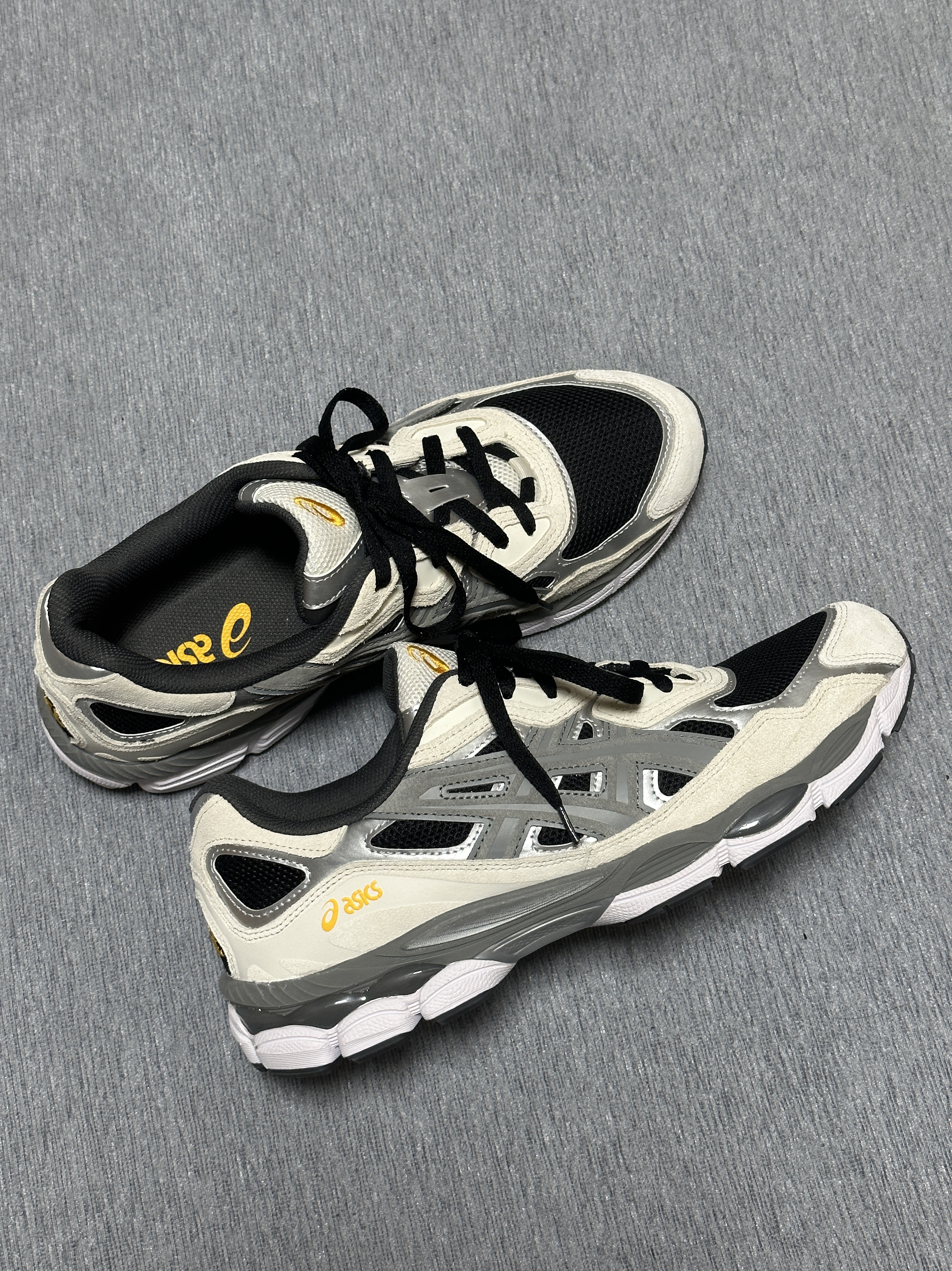 Asics Gel-NYC Black Clay Grey 착용 스타일 - 1
