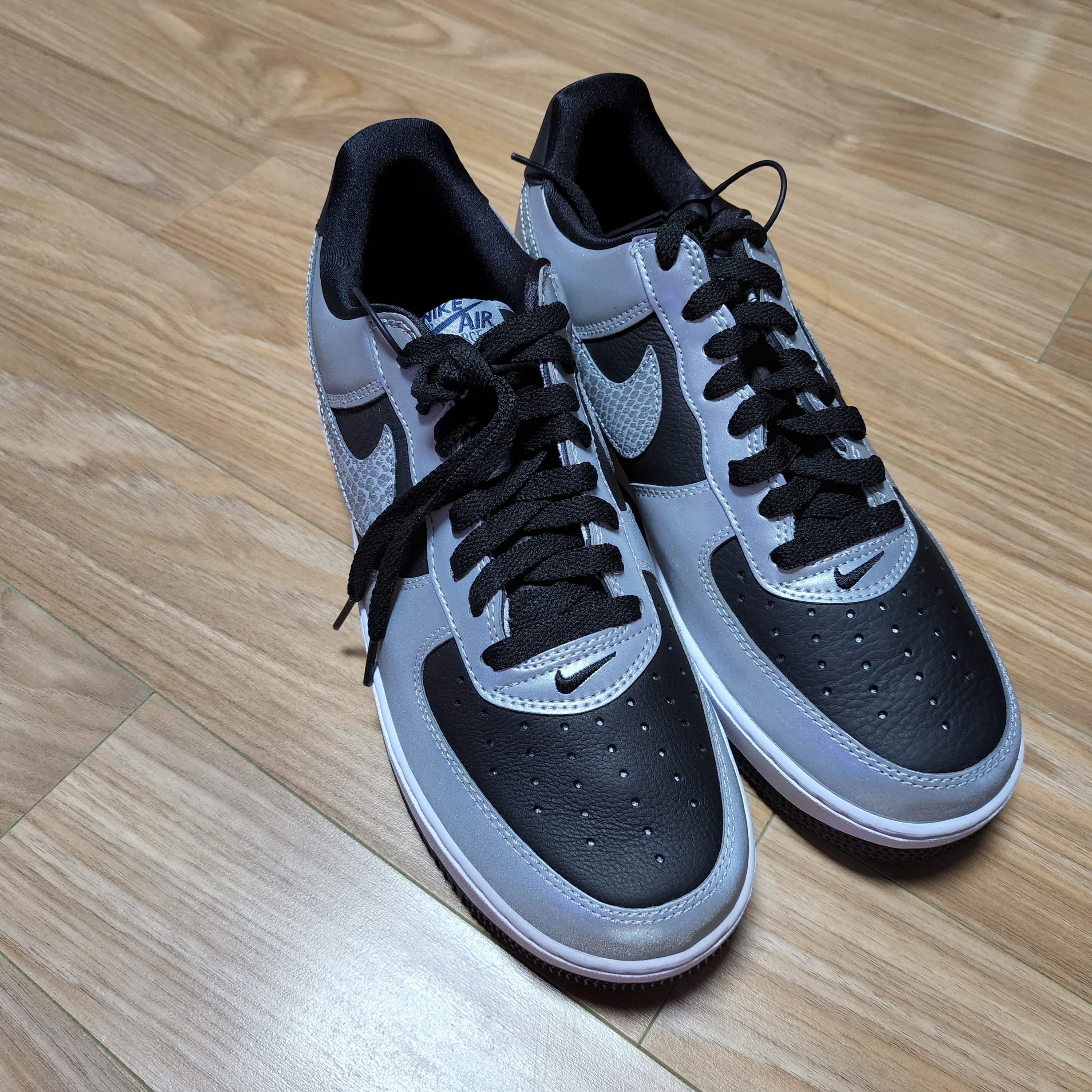 New Balance x Malbon 997 Golf White Green 착용 스타일 - 5