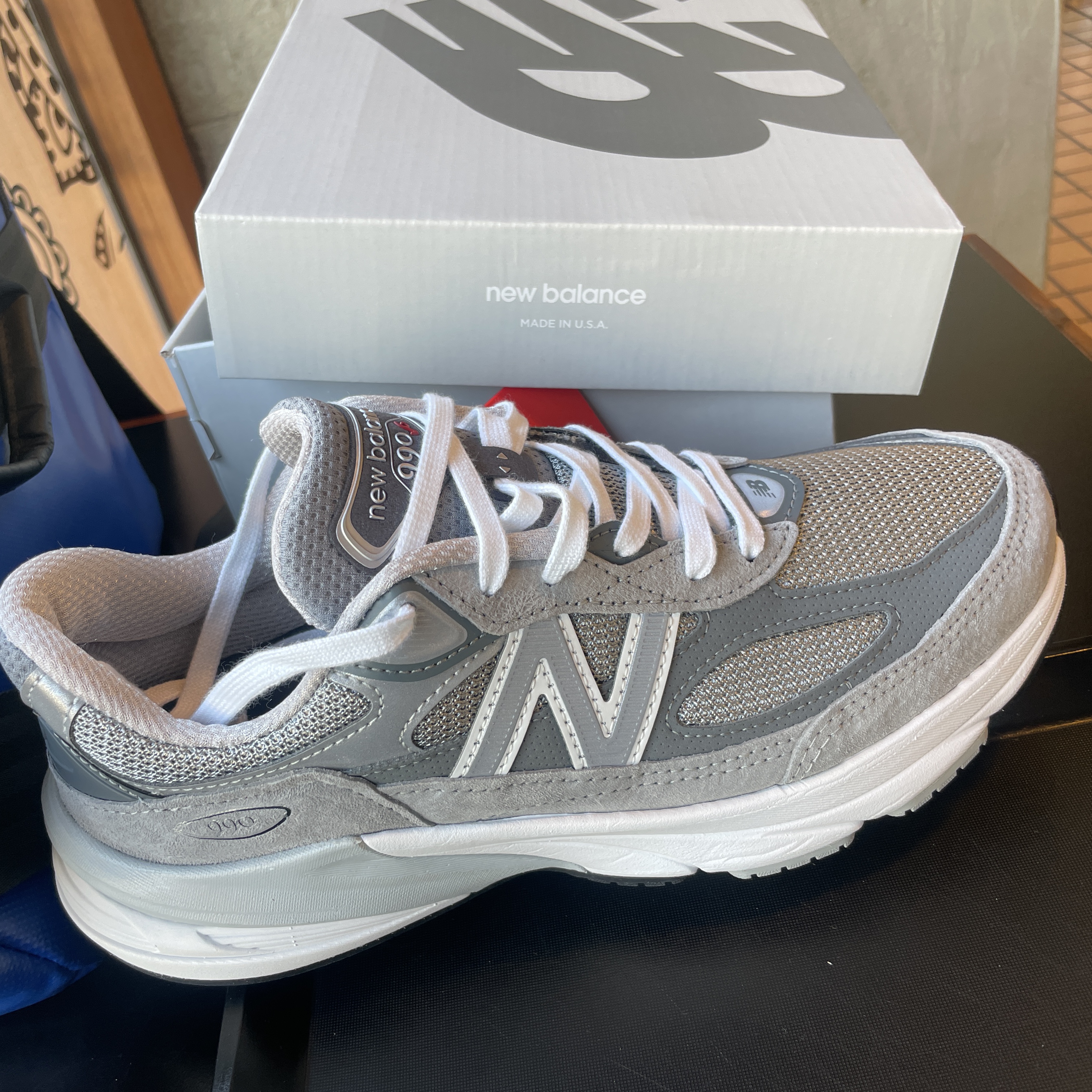 New Balance 990v6 Made in USA Grey - D Standard 착용 스타일 - 2