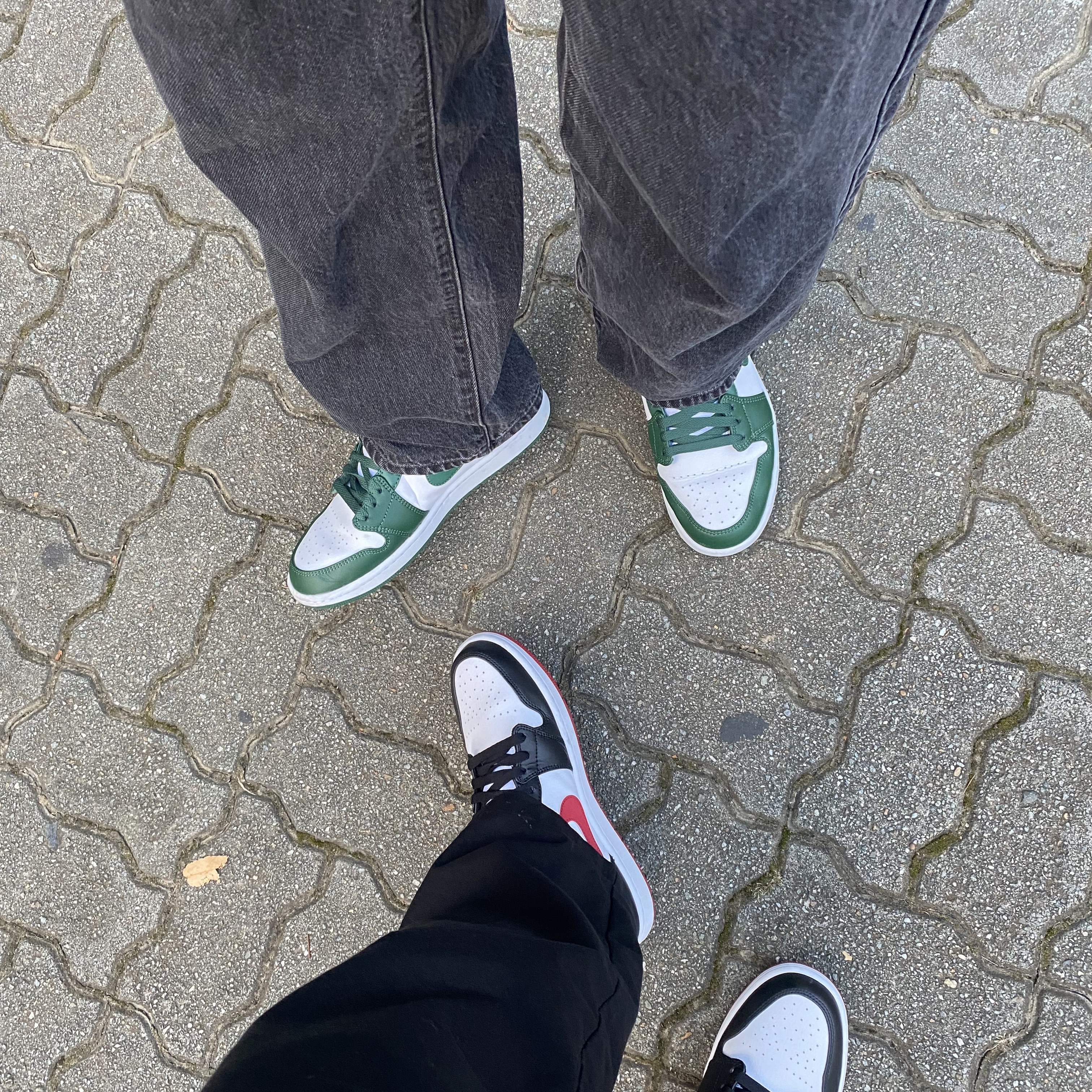 Jordan 1 Mid Gym Red Black White, Jordan 1 Mid Sonics 2021 착용 스타일