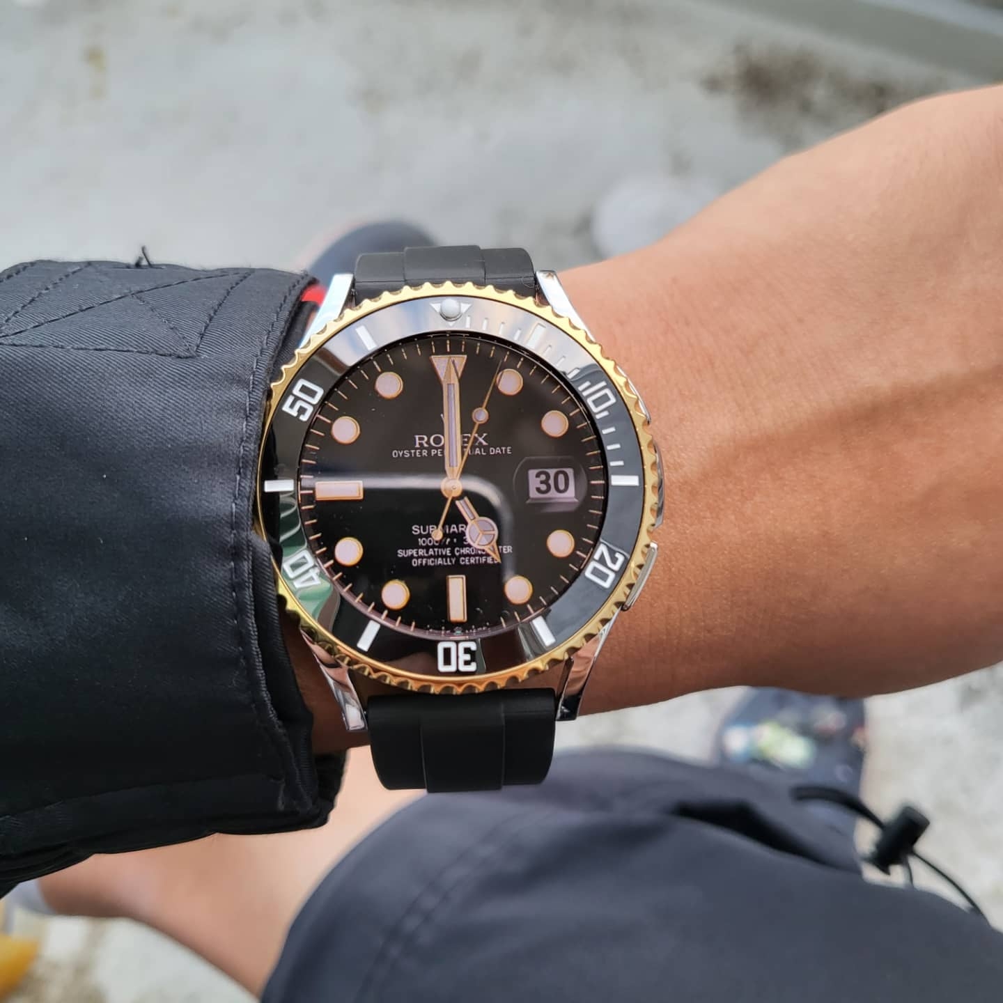 Rolex Submariner Date 41mm 126613LN Black Oyster, Samsung Galaxy Watch4 Classic Thom Browne Edition (Korean Ver.) 착용 스타일