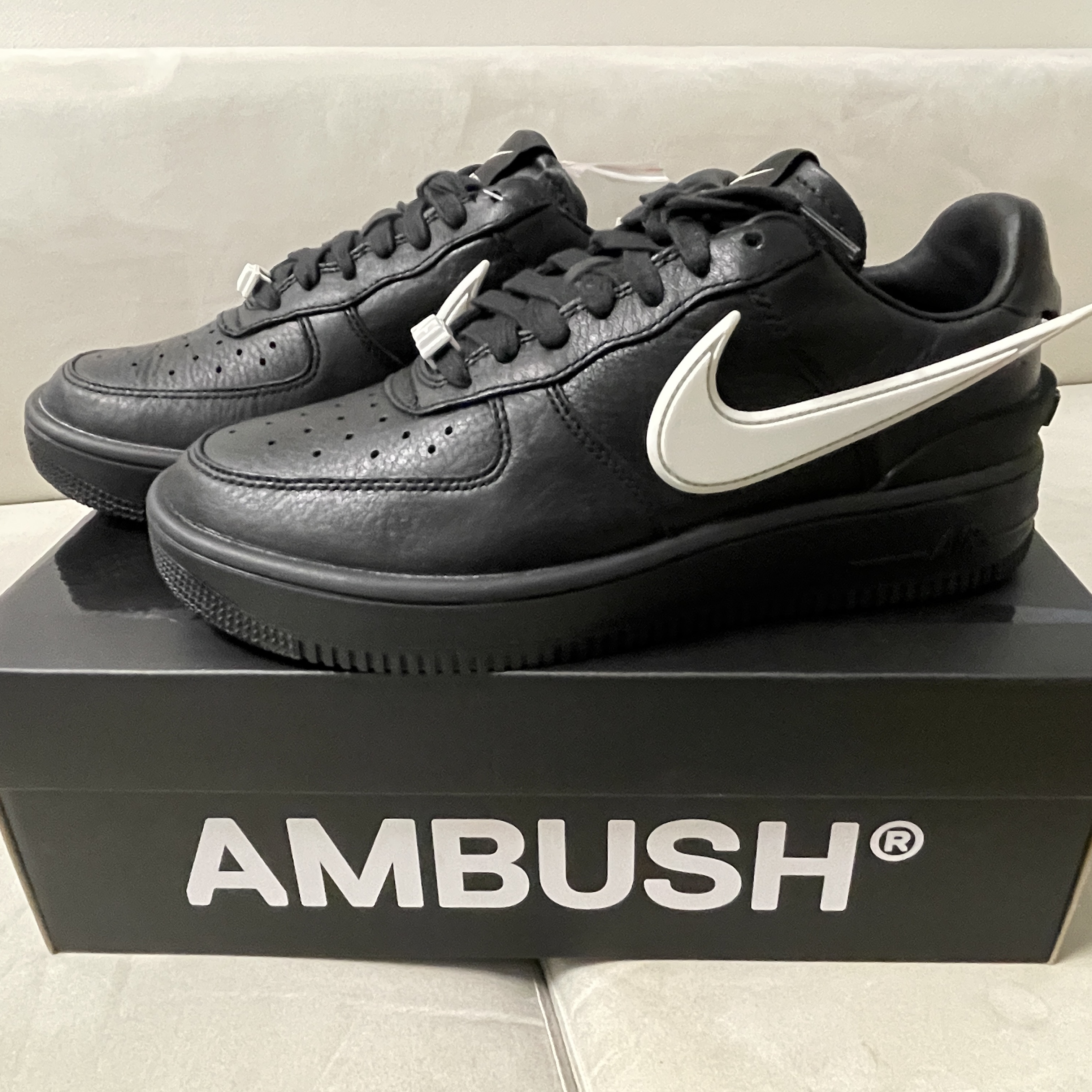 Nike x Ambush Air Force 1 Low SP Black 착용 스타일 - 2