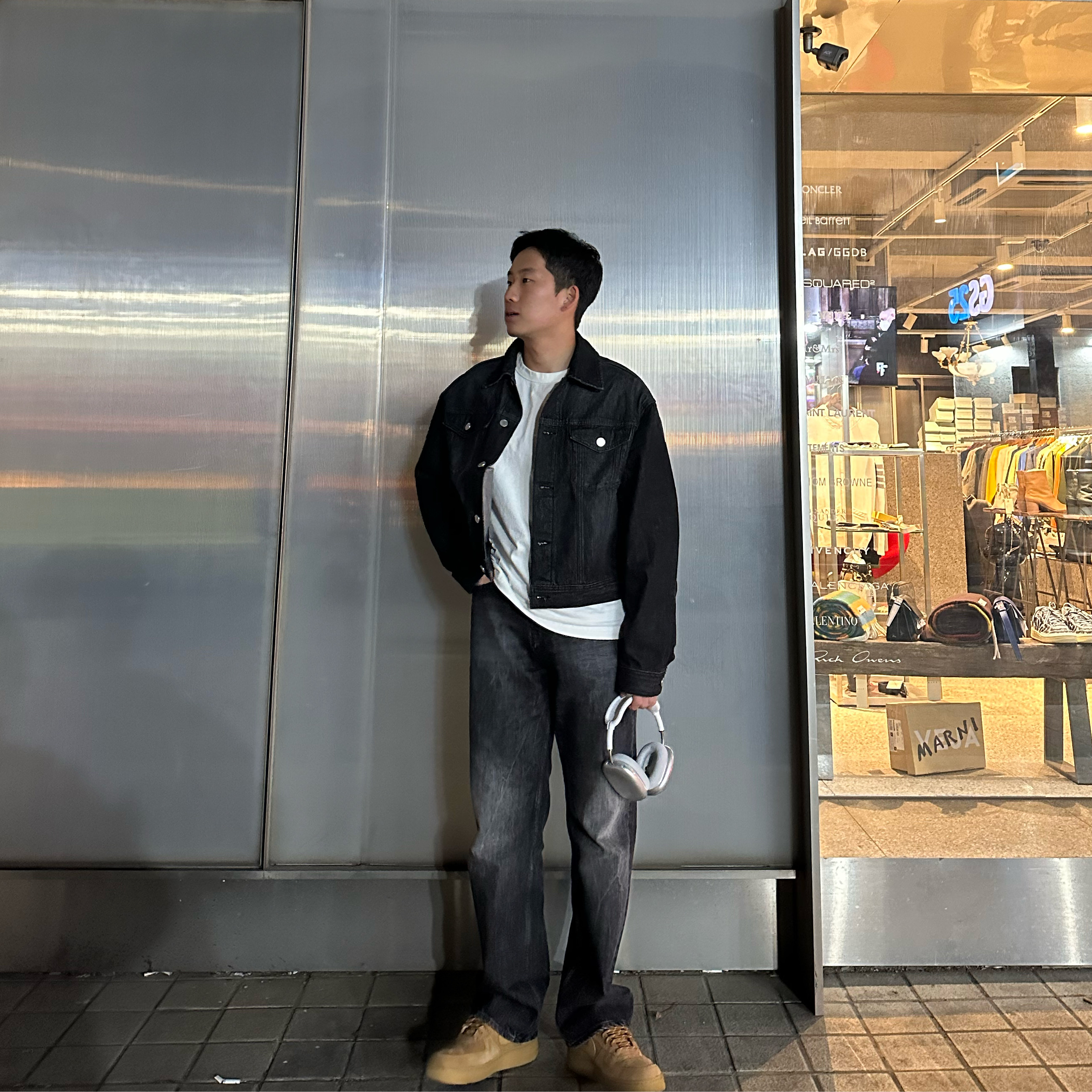 Nike Air Force 1 '07 WB Flax, Apple AirPods Max Lightning Silver (Korean Ver.) 착용 스타일