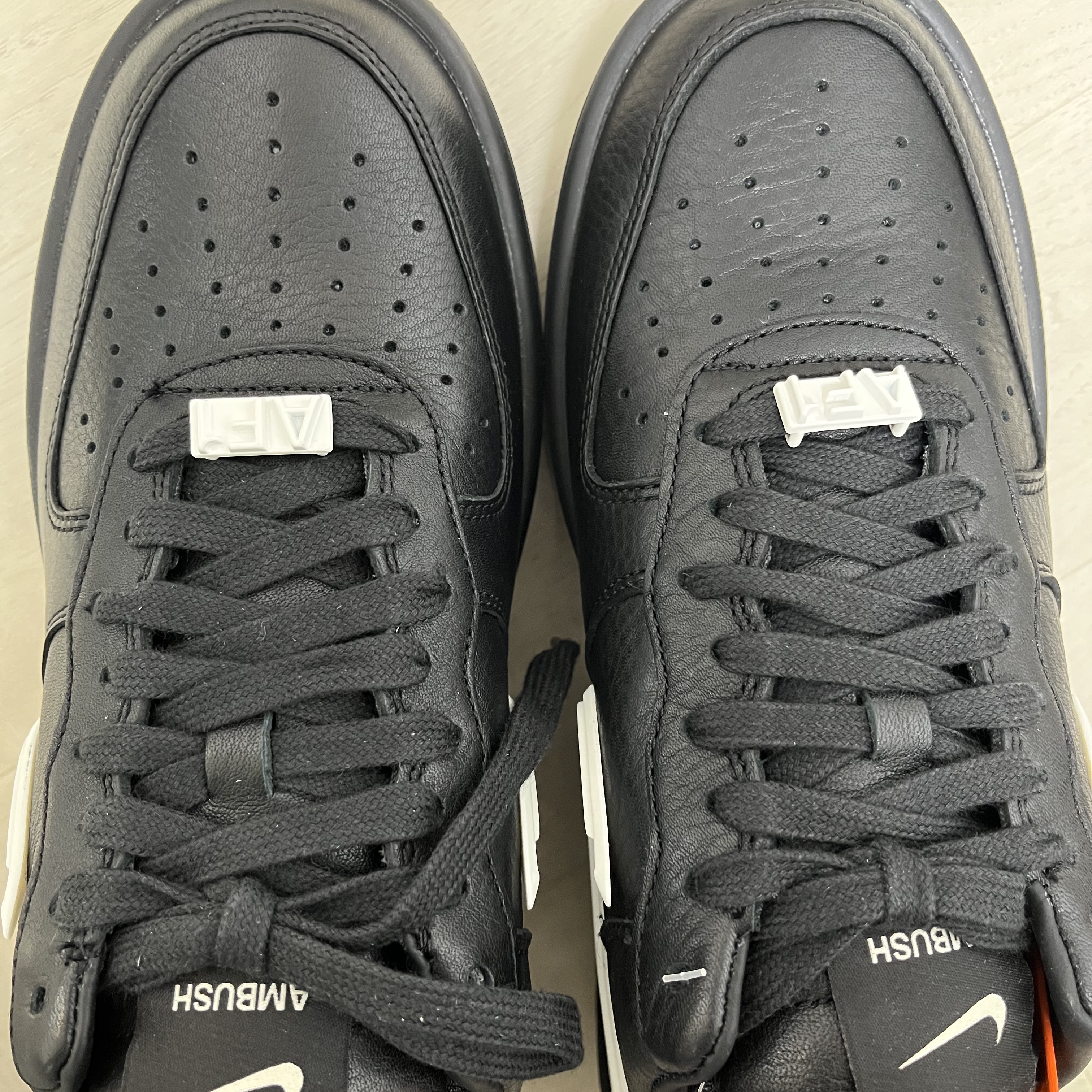 Nike x Ambush Air Force 1 Low SP Black 착용 스타일 - 3