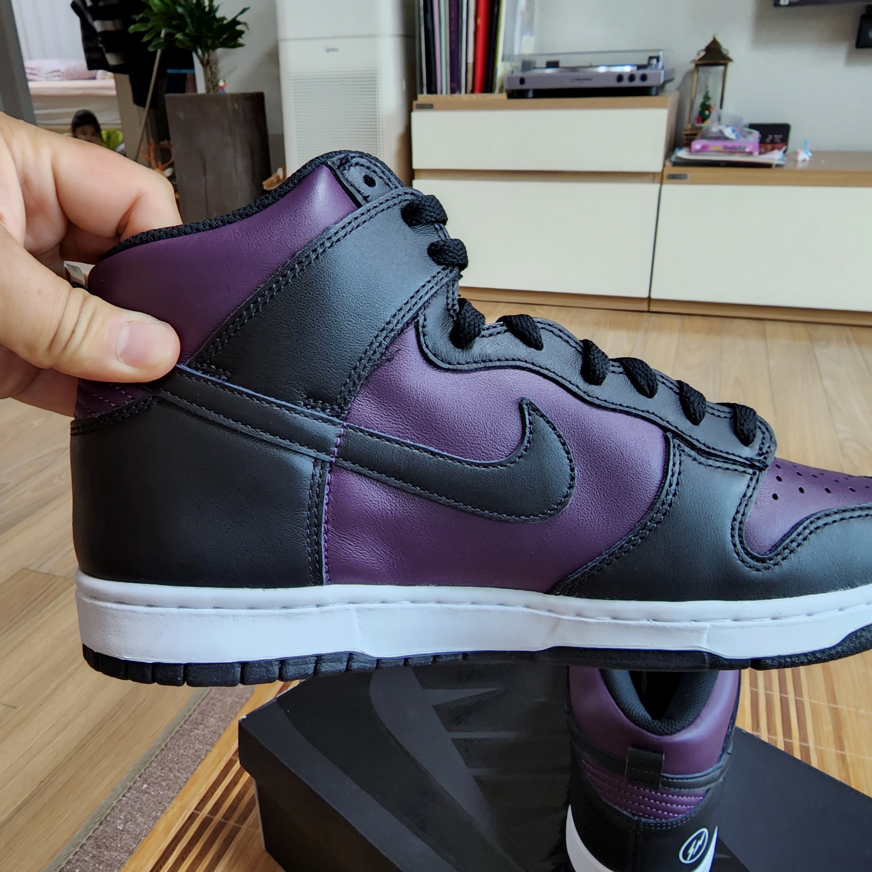 Nike x Fragment Dunk High Black 착용 스타일 - 4