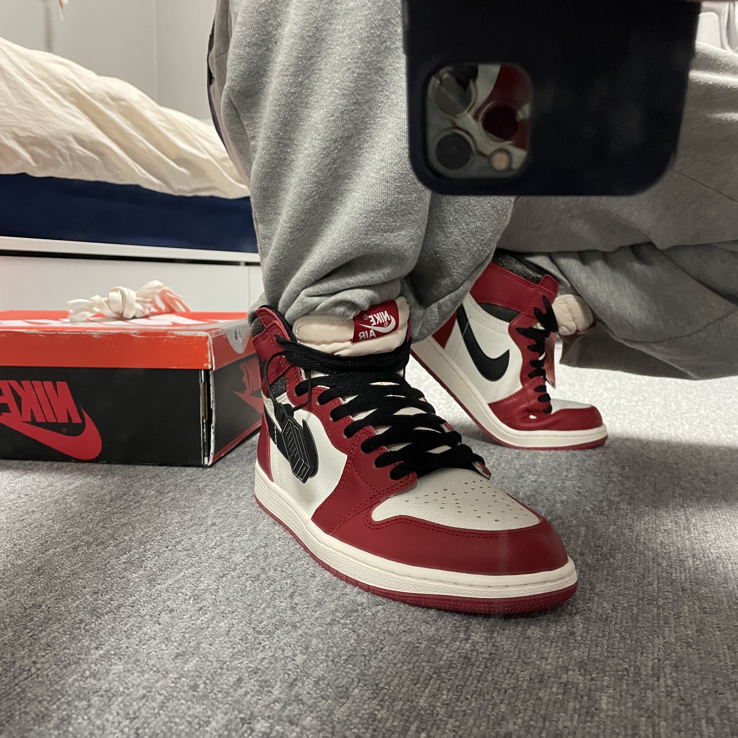 Jordan 1 Retro High OG Chicago 2022 착용 스타일 - 2