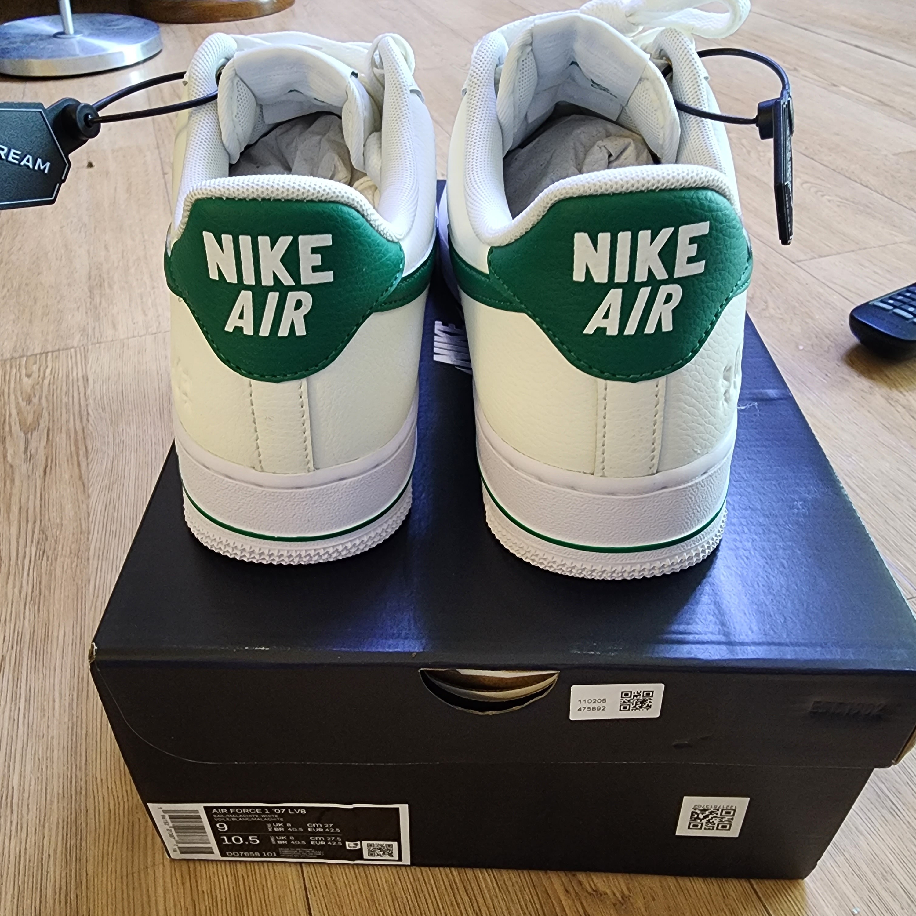 Nike Air Force 1 '07 LV8 40th Anniversary Join Forces Sail Malachite 착용 스타일 - 4
