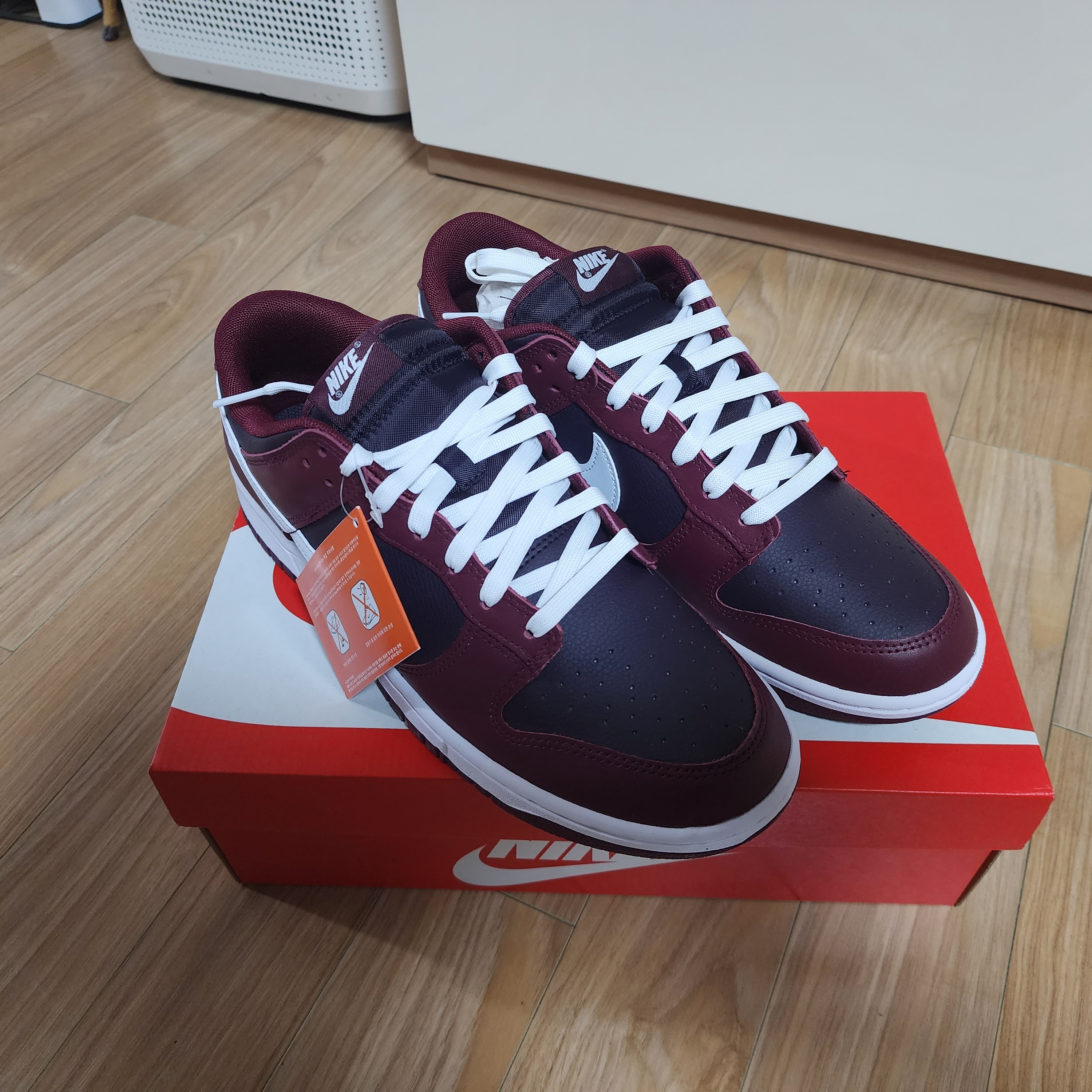 Jordan 1 Low Golf Wolf Grey 착용 스타일 - 4