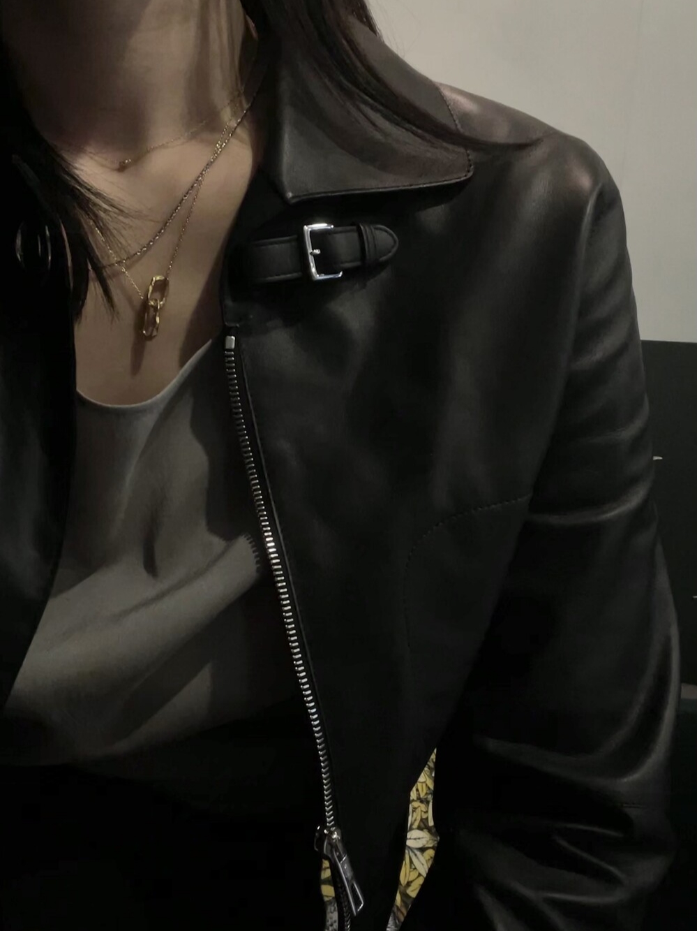 Maman et Fille Women Gold Bush Necklace, Maman et Fille Women Promise Necklace 착용 스타일
