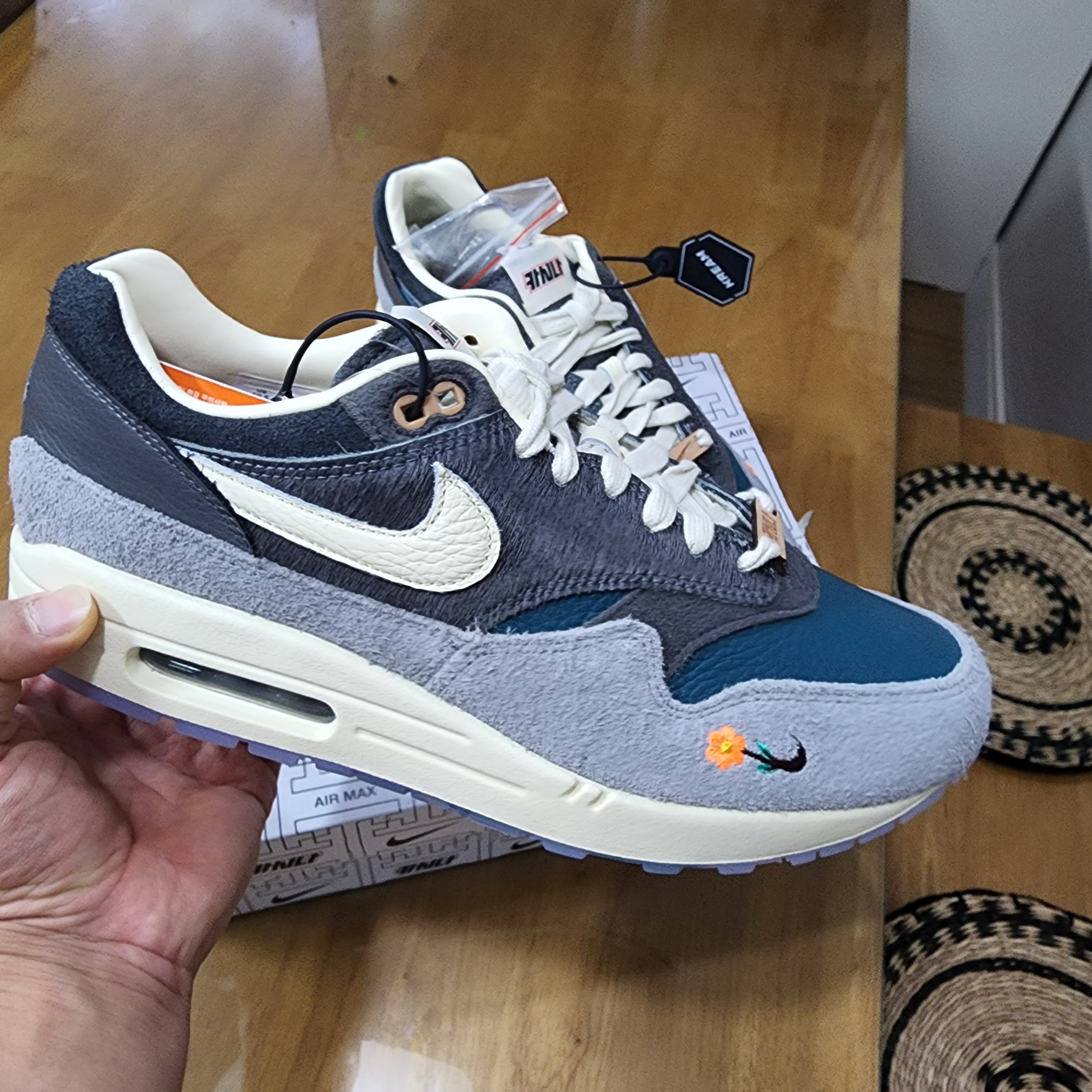 Nike x Kasina Air Max 1 SP Won-Ang Particle Grey 착용 스타일 - 3