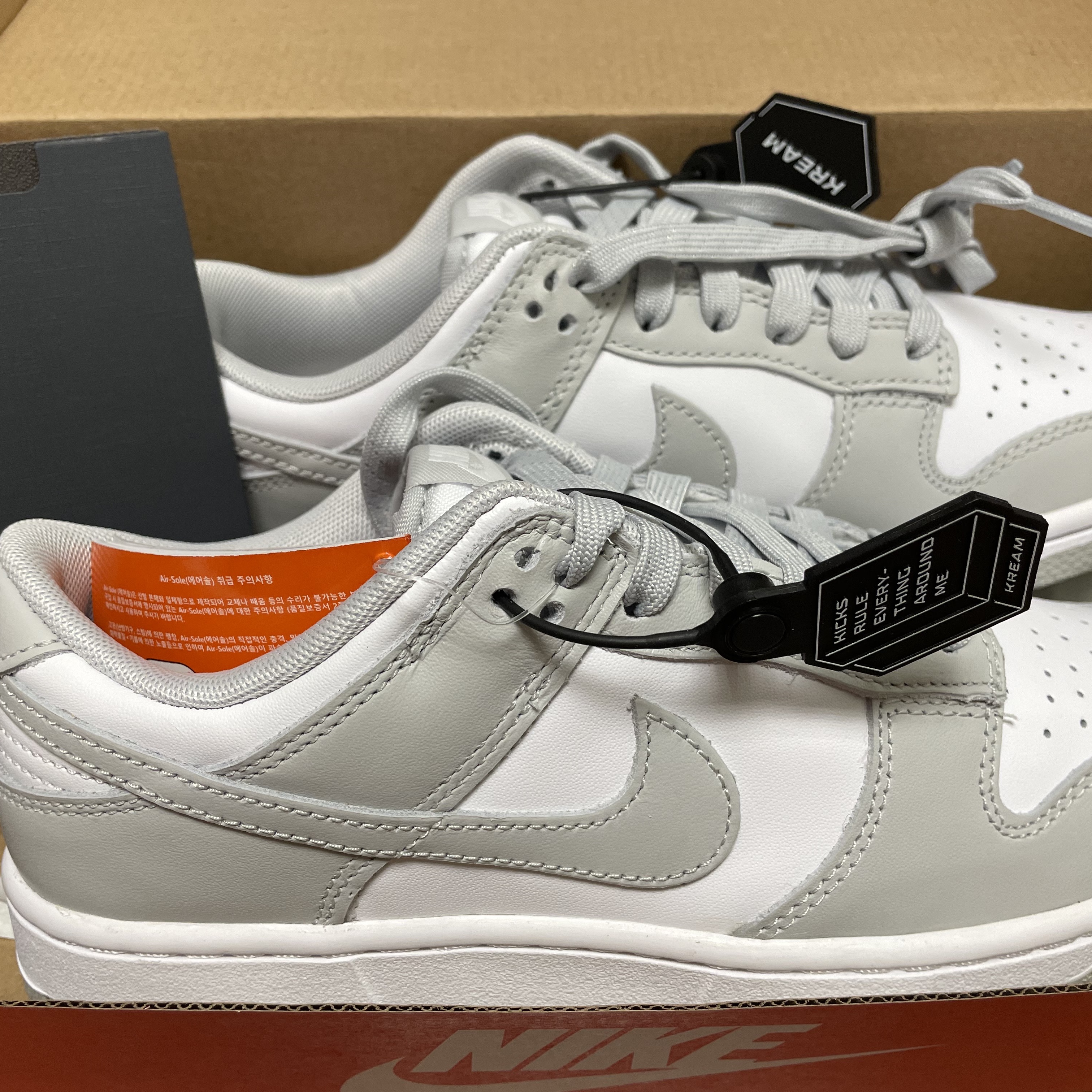 Nike Dunk Low Retro Grey Fog 착용 스타일