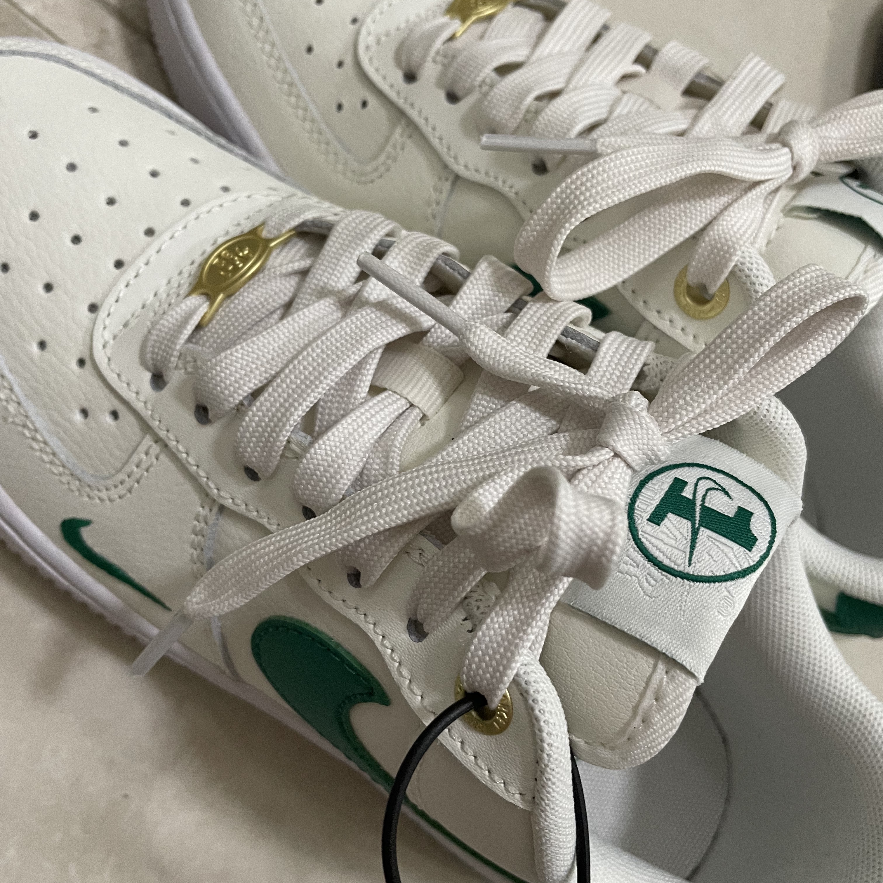 (W) Nike Air Force 1 '07 SE 40th Anniversary Join Forces Sail Malachite 착용 스타일