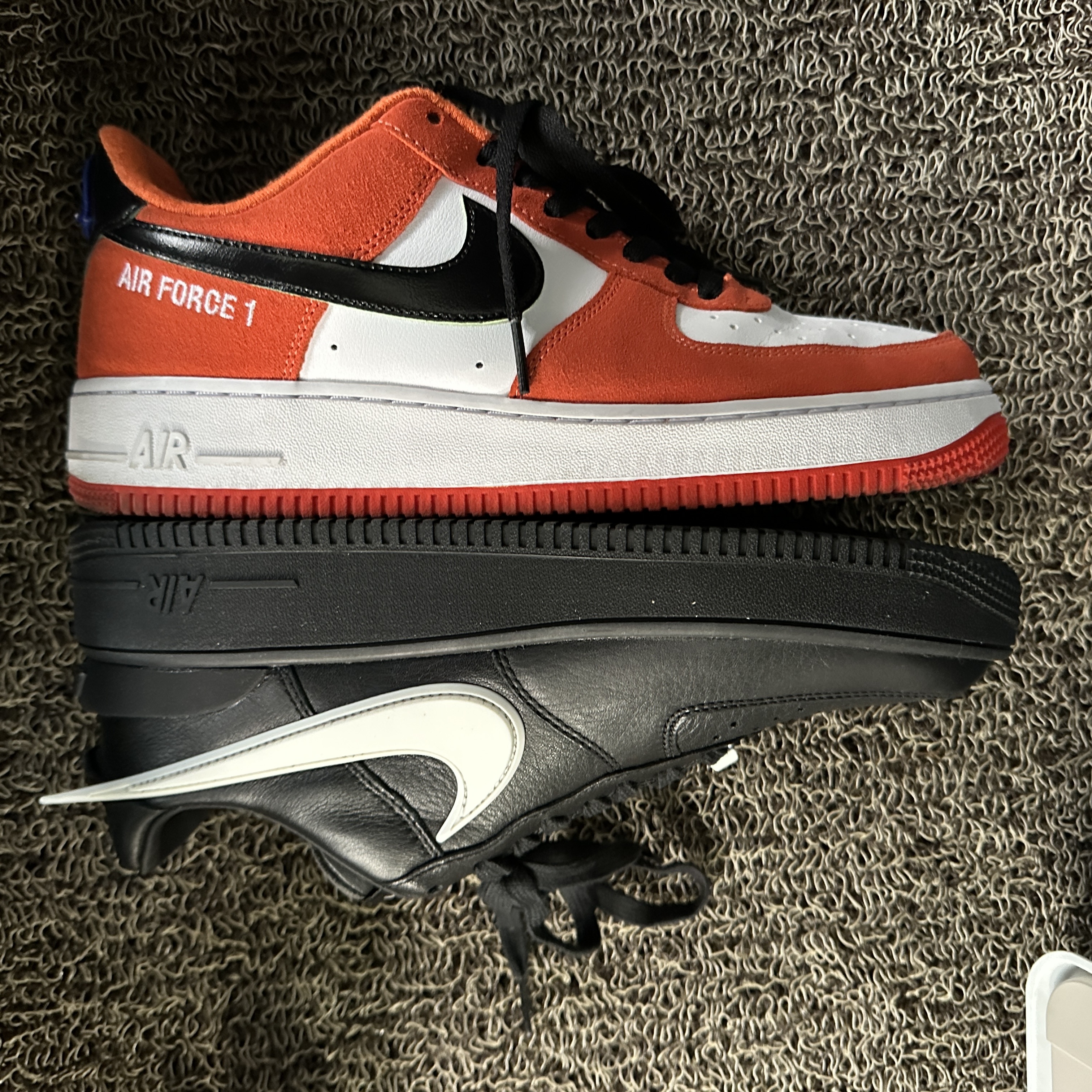 Nike x Ambush Air Force 1 Low SP Black, Nike Air Force 1 '07 LV8 Athletic Club Rush Orange Washed Teal 착용 스타일 - 1