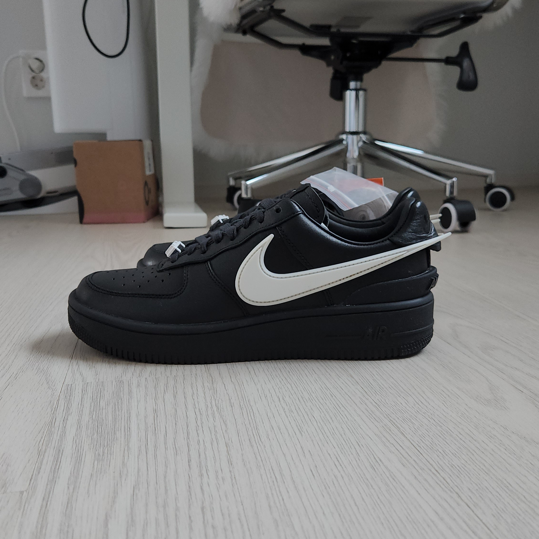 Nike x Ambush Air Force 1 Low SP Black 착용 스타일 - 1