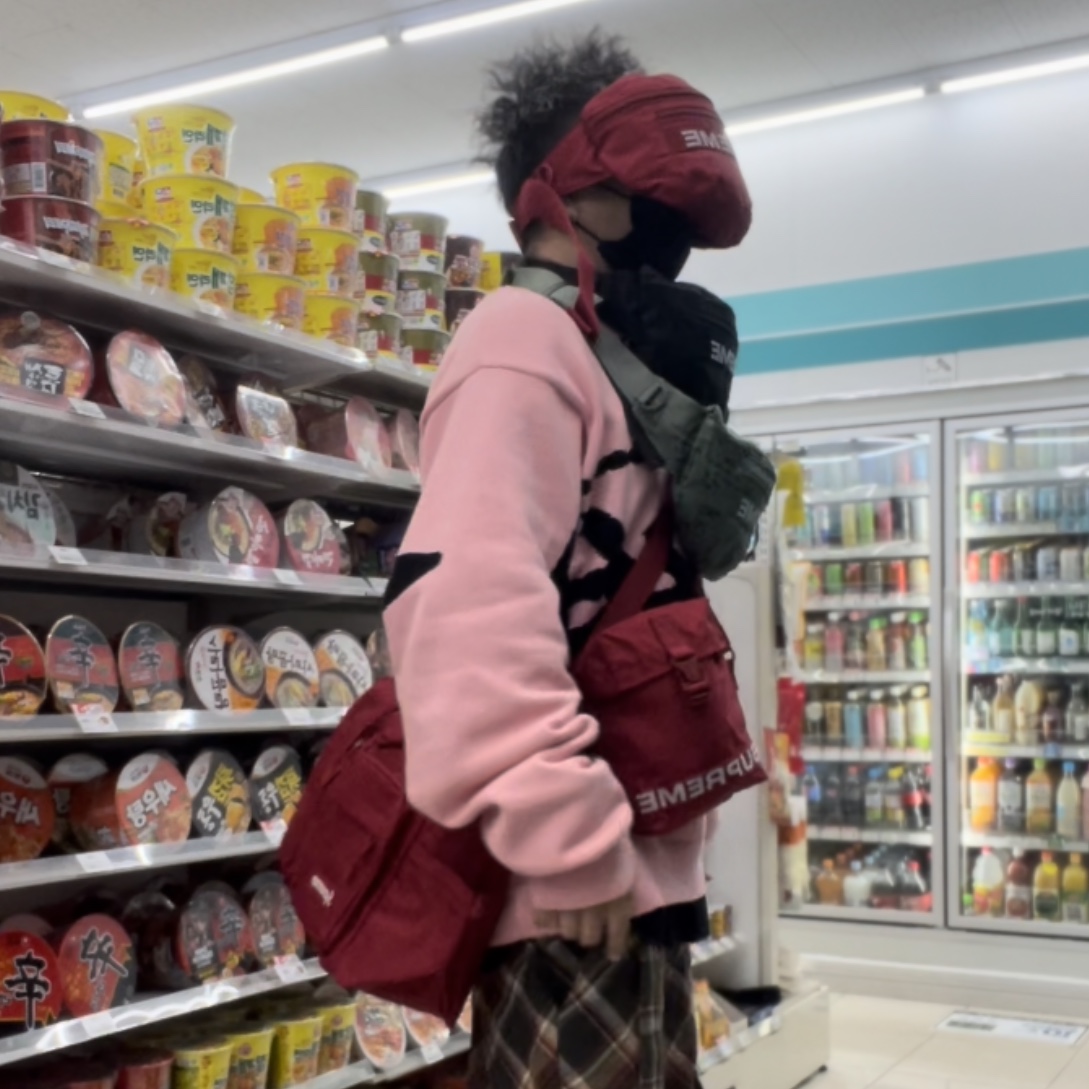 Supreme Field Waist Bag Red - 23SS 착용 스타일 - 4