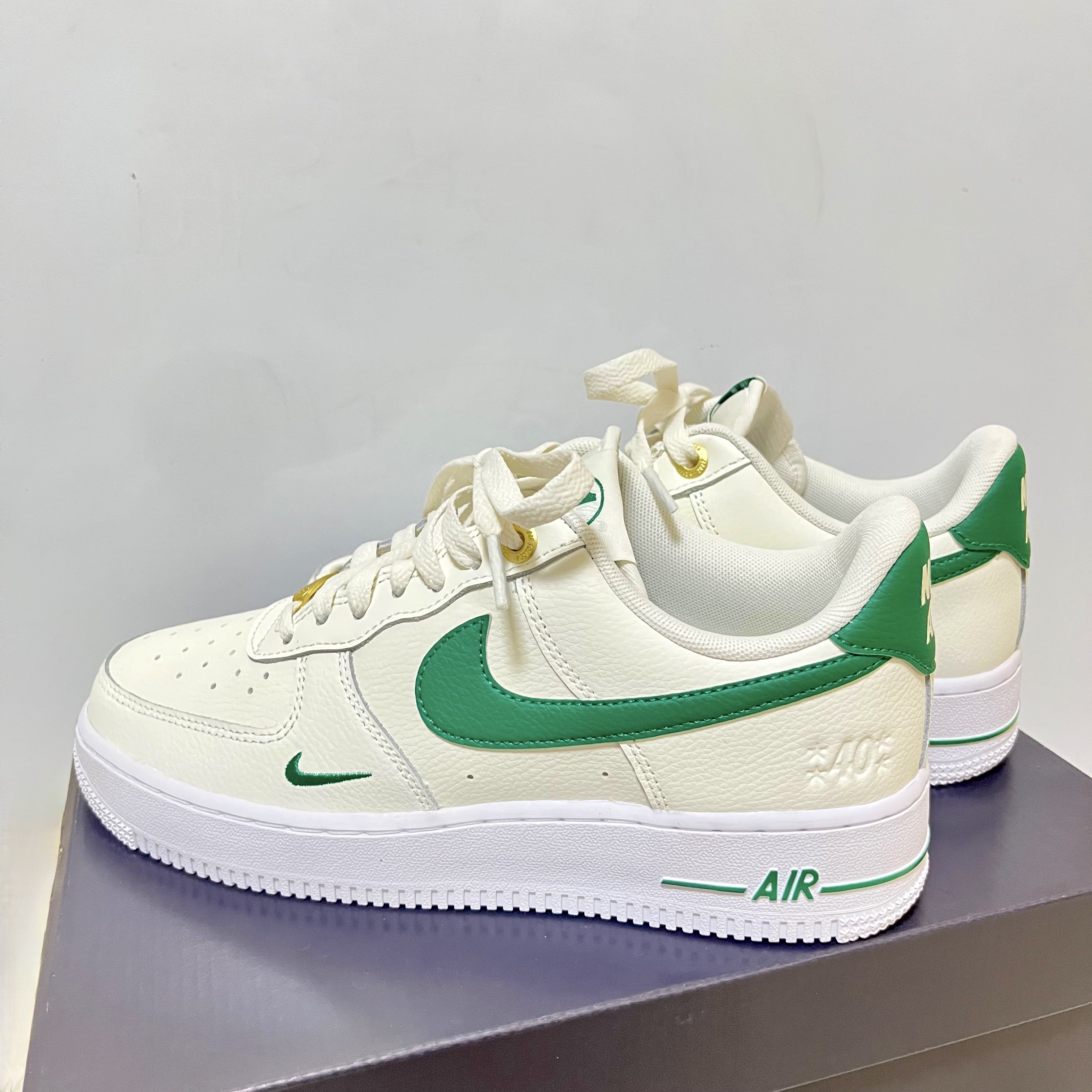 Nike Air Force 1 '07 LV8 40th Anniversary Join Forces Sail Malachite 착용 스타일