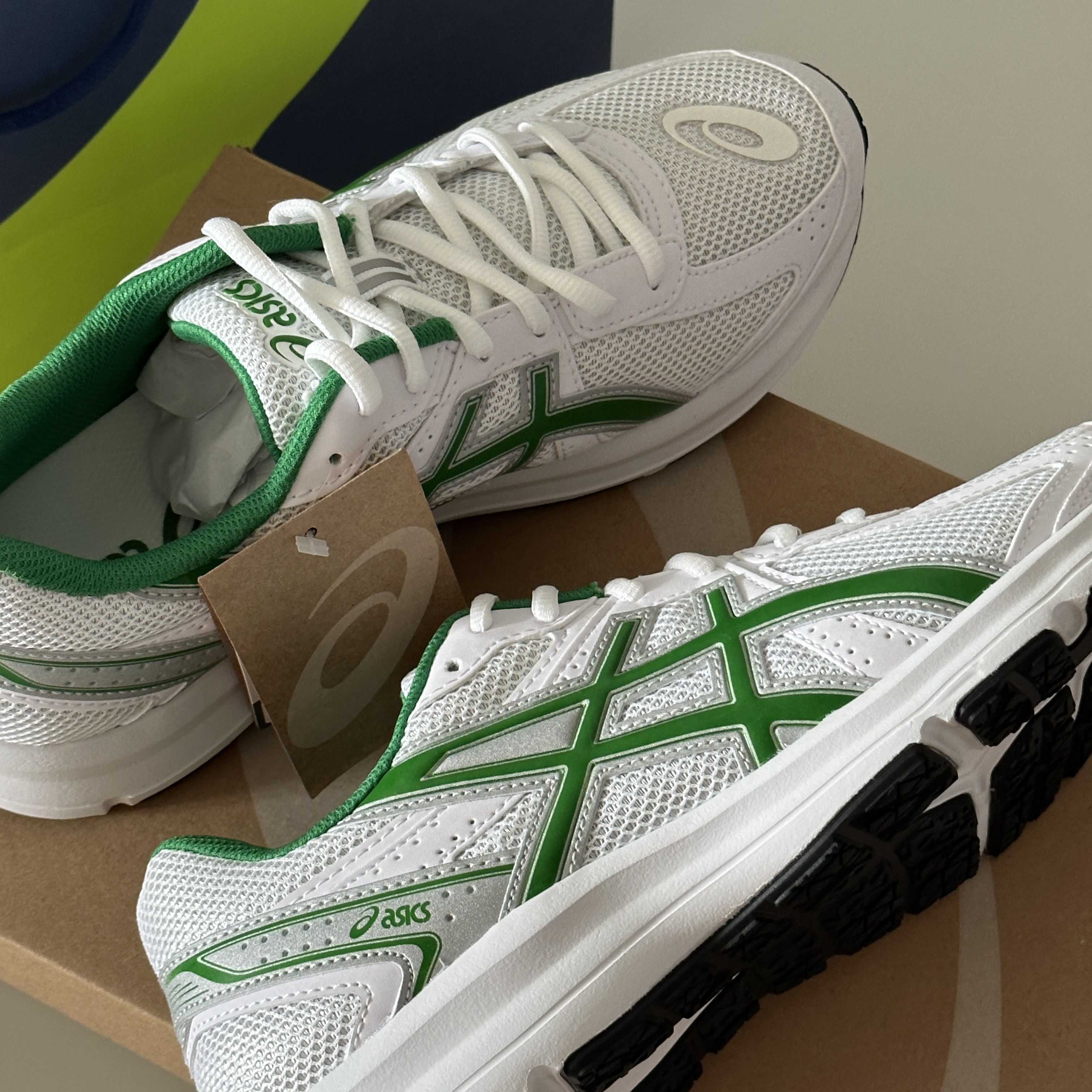 Asics Jog 100 S White Green - 2E Wide 착용 스타일 - 2
