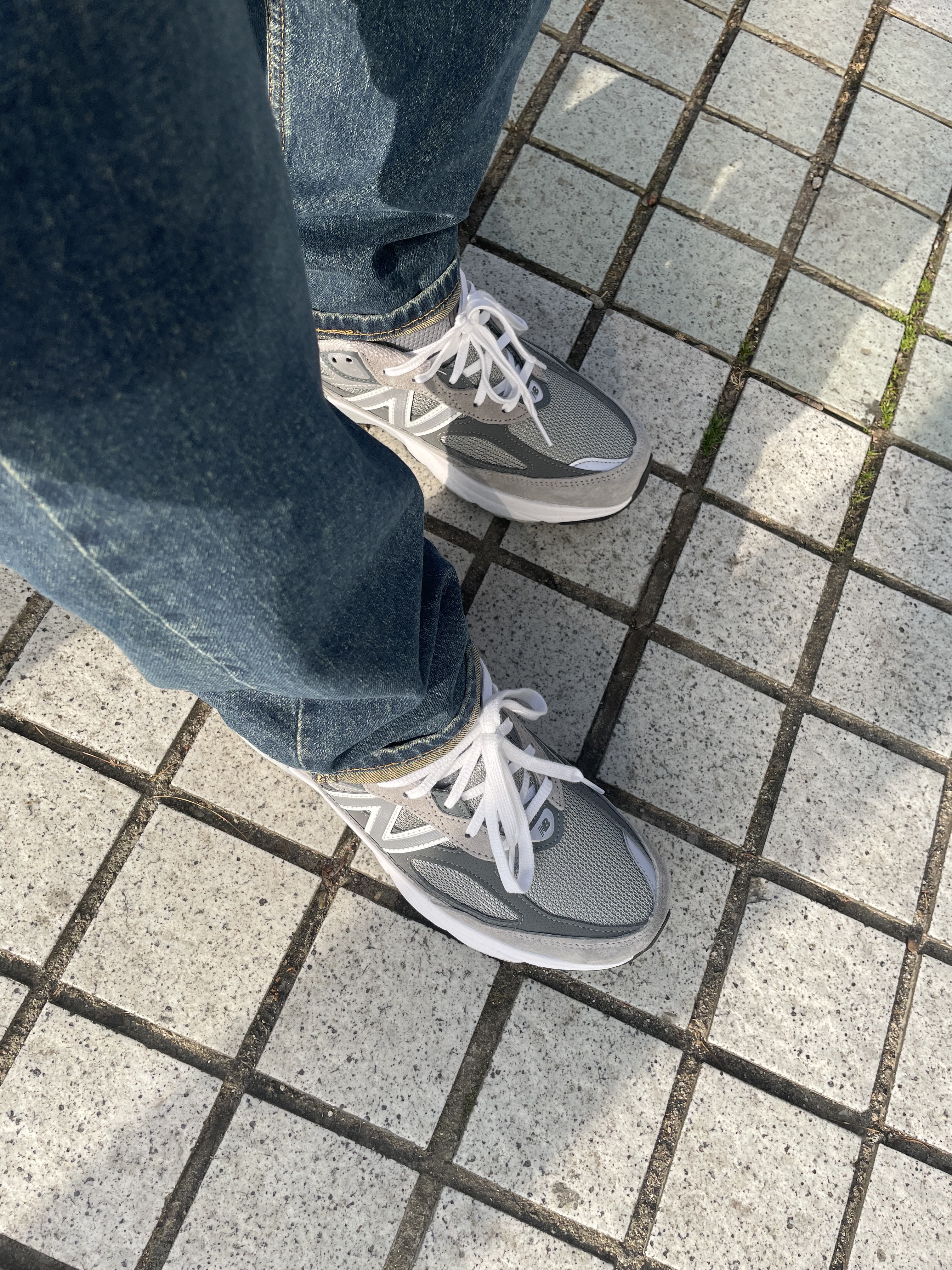 New Balance 990v6 Made in USA Grey - D Standard 착용 스타일 - 3