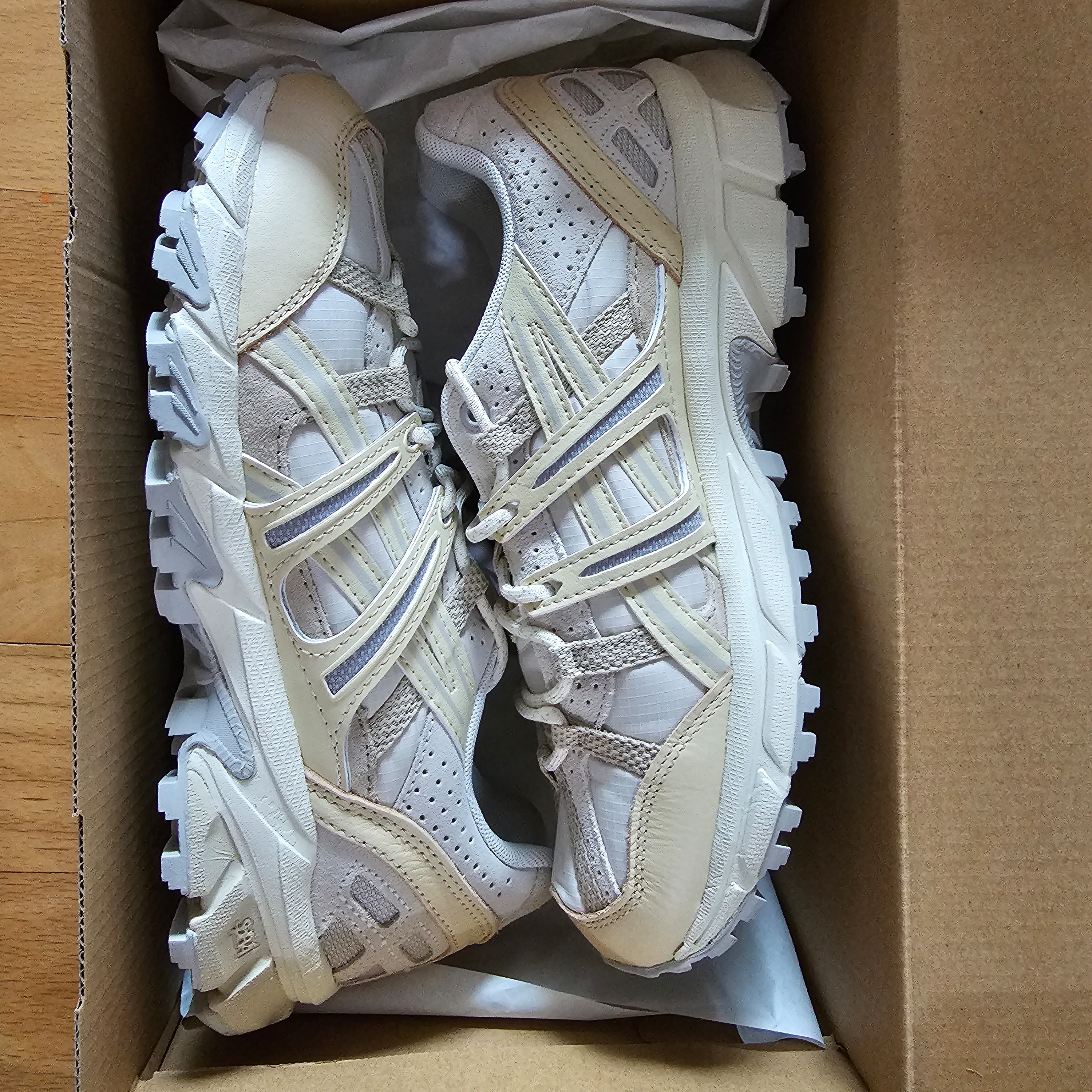 (W) Asics Gel-Sonoma 15-50 Oatmeal 착용 스타일 - 1
