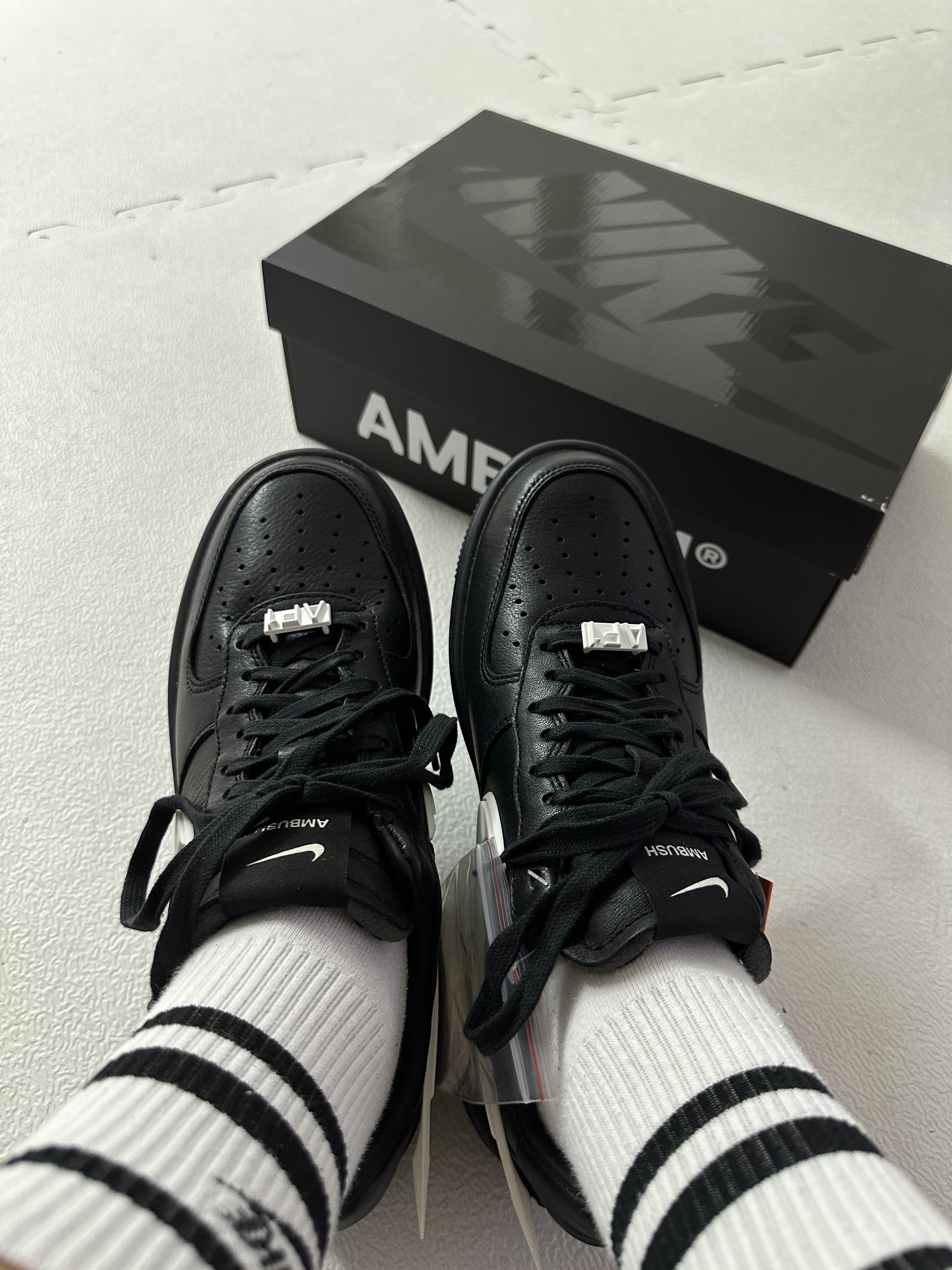 Nike x Ambush Air Force 1 Low SP Black 착용 스타일 - 1