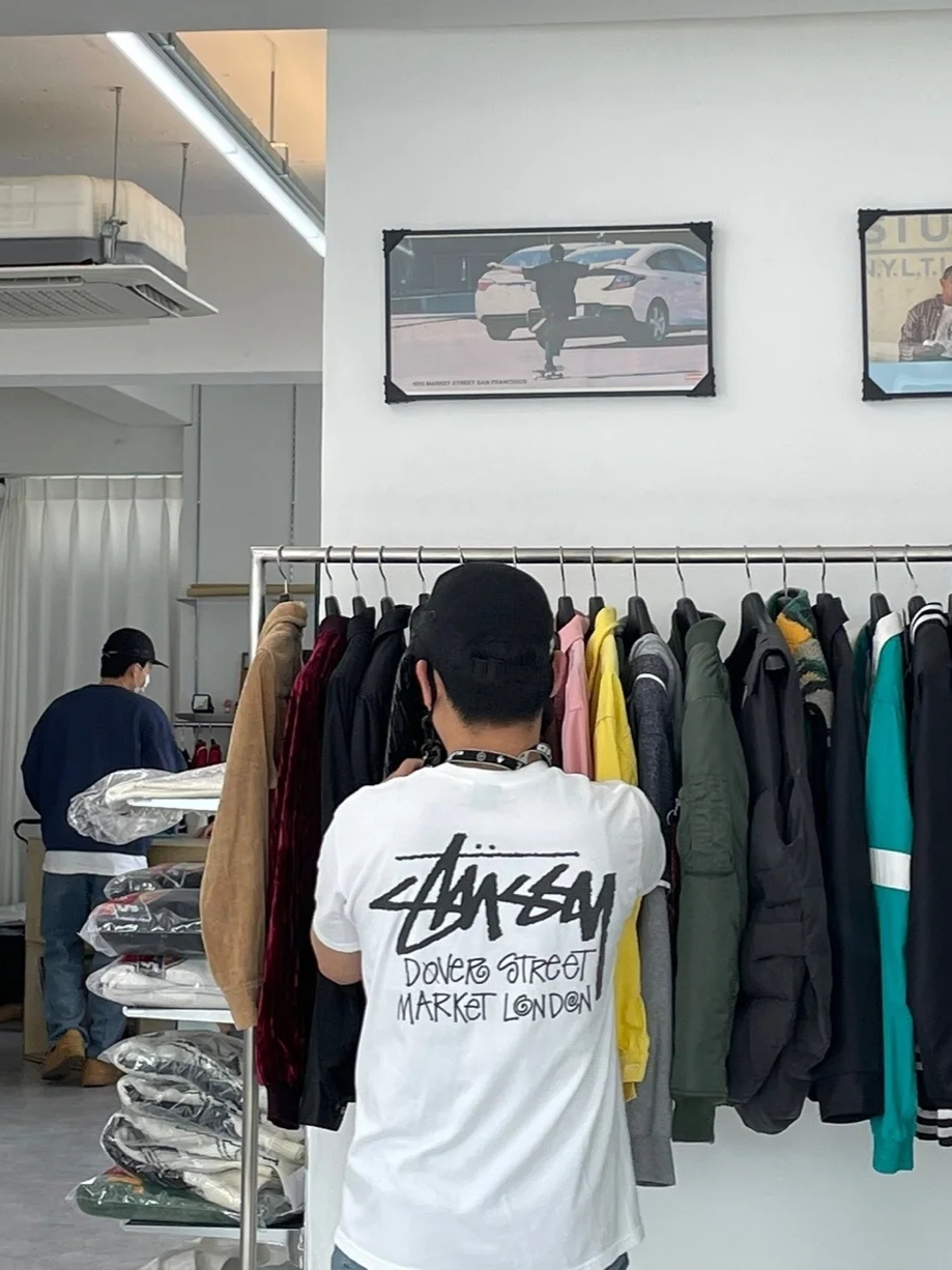 Jordan 1 x Travis Scott x Fragment Retro Low OG SP Military Blue, Supreme x The North Face Trekking Convertible Jacket Black - 22SS 착용 스타일 - 2