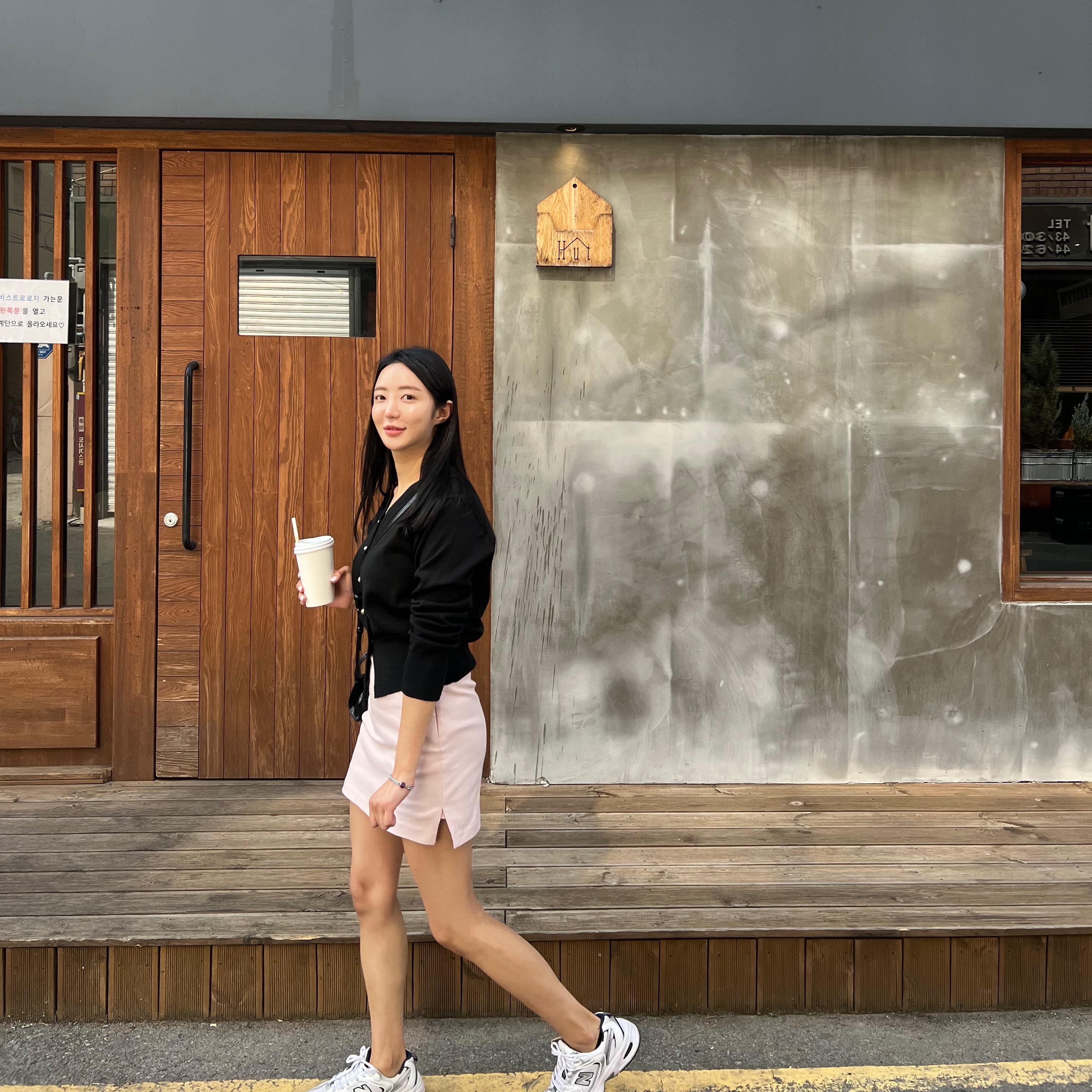 New Balance 530 White Silver 착용 스타일 - 2
