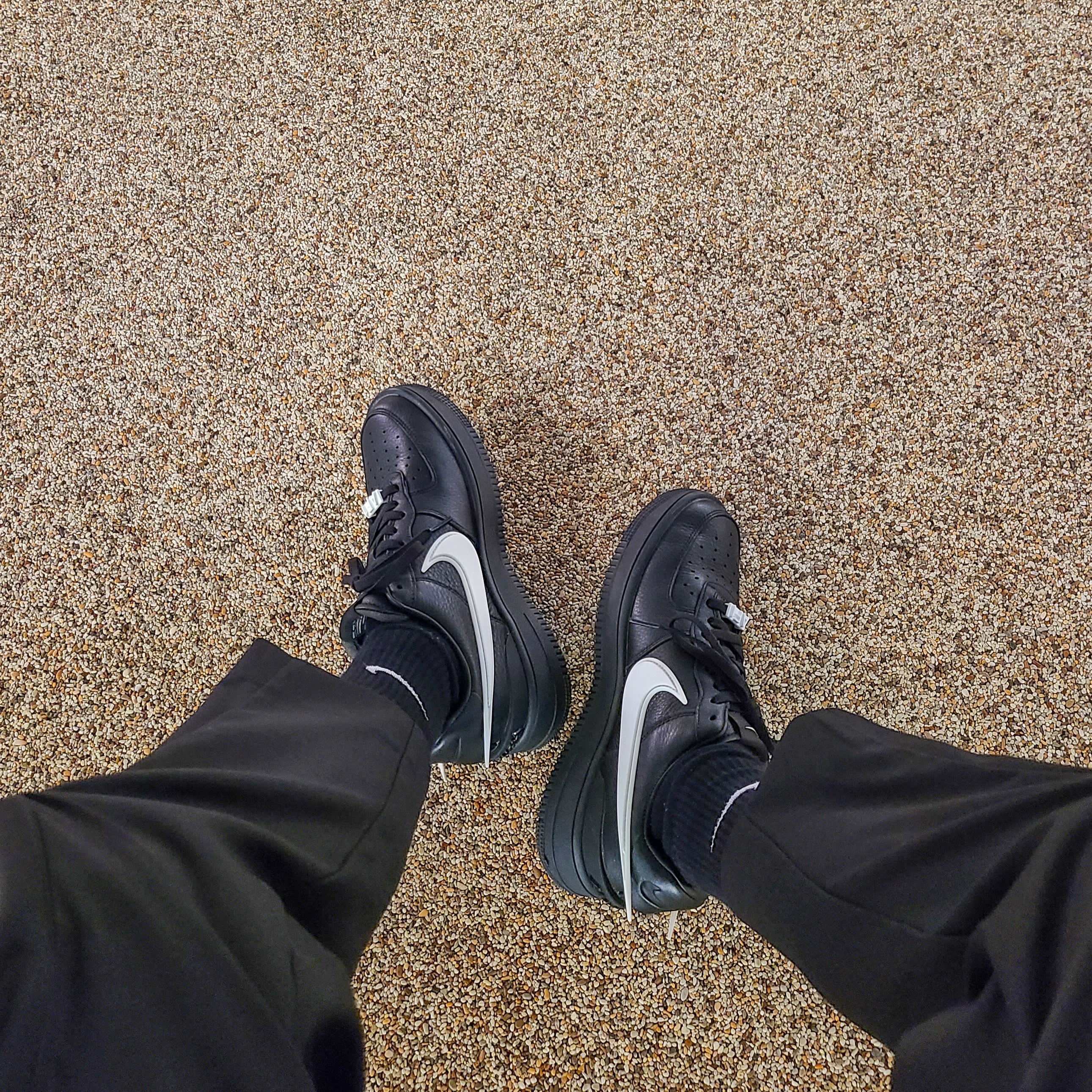 Nike x Ambush Air Force 1 Low SP Black 착용 스타일 - 3