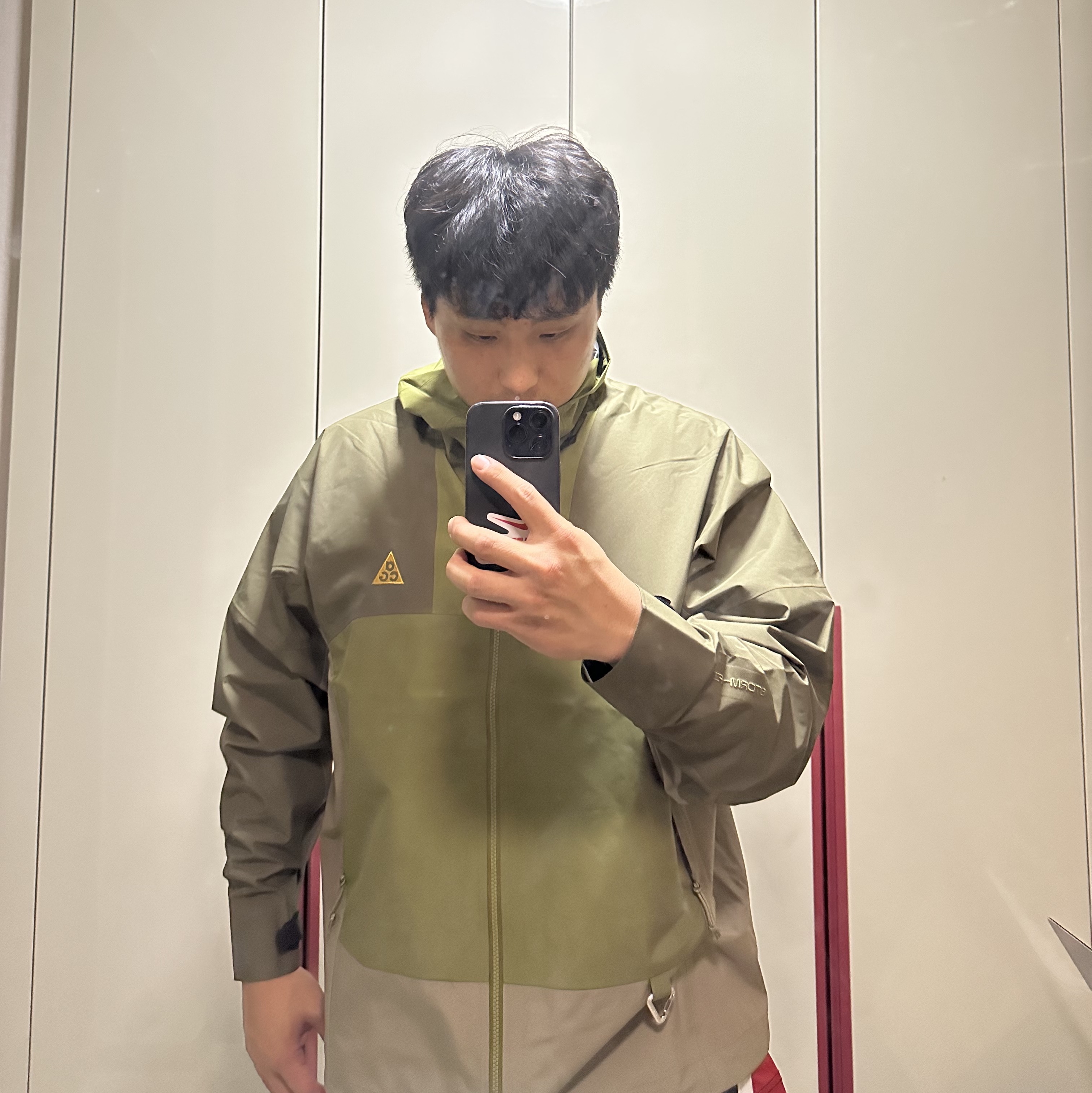 Nike ACG Storm-Fit ADV Cascade Rains Full Zip Shell Jacket Medium Olive - Asia 착용 스타일