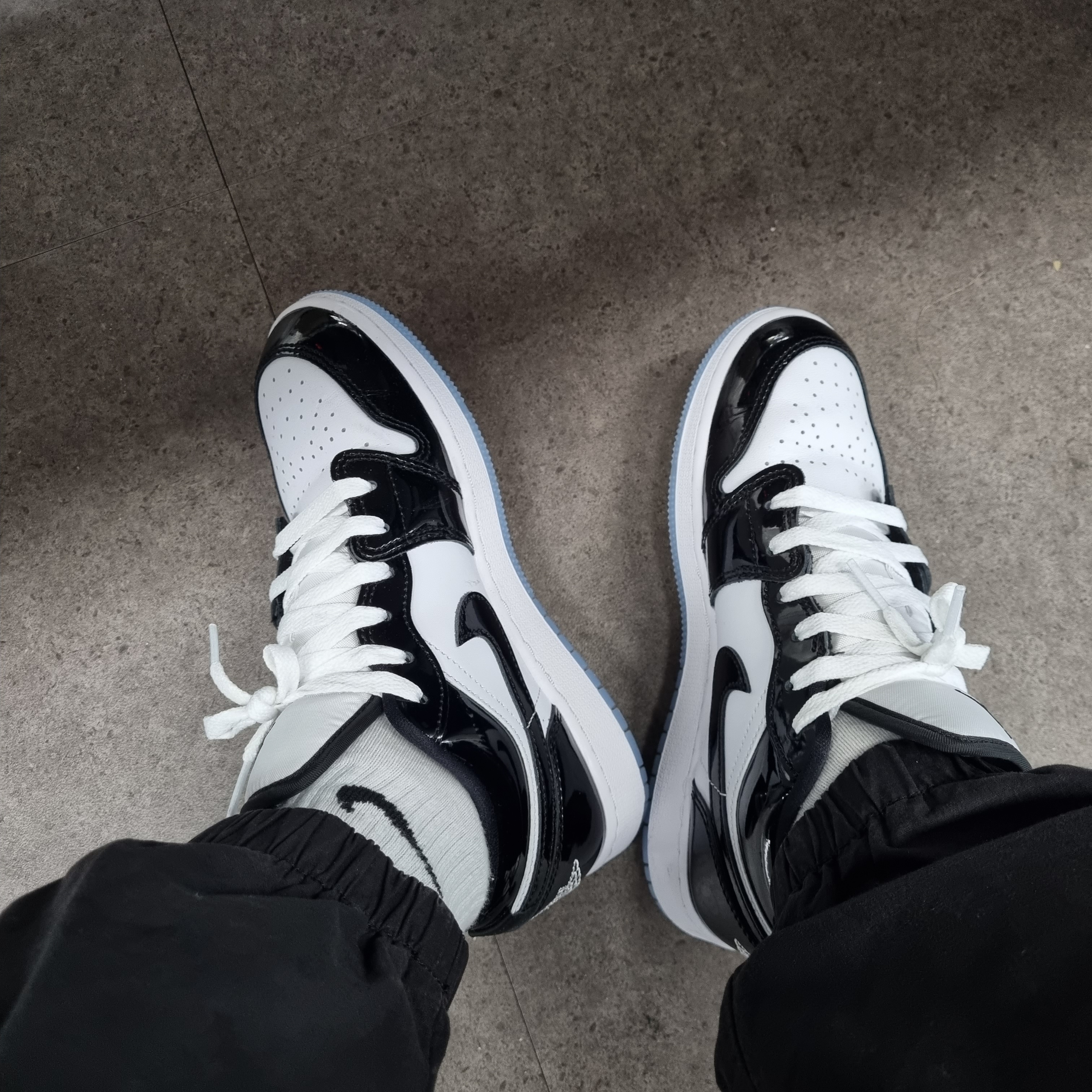 Jordan 1 Low SE Concord 착용 스타일 - 2