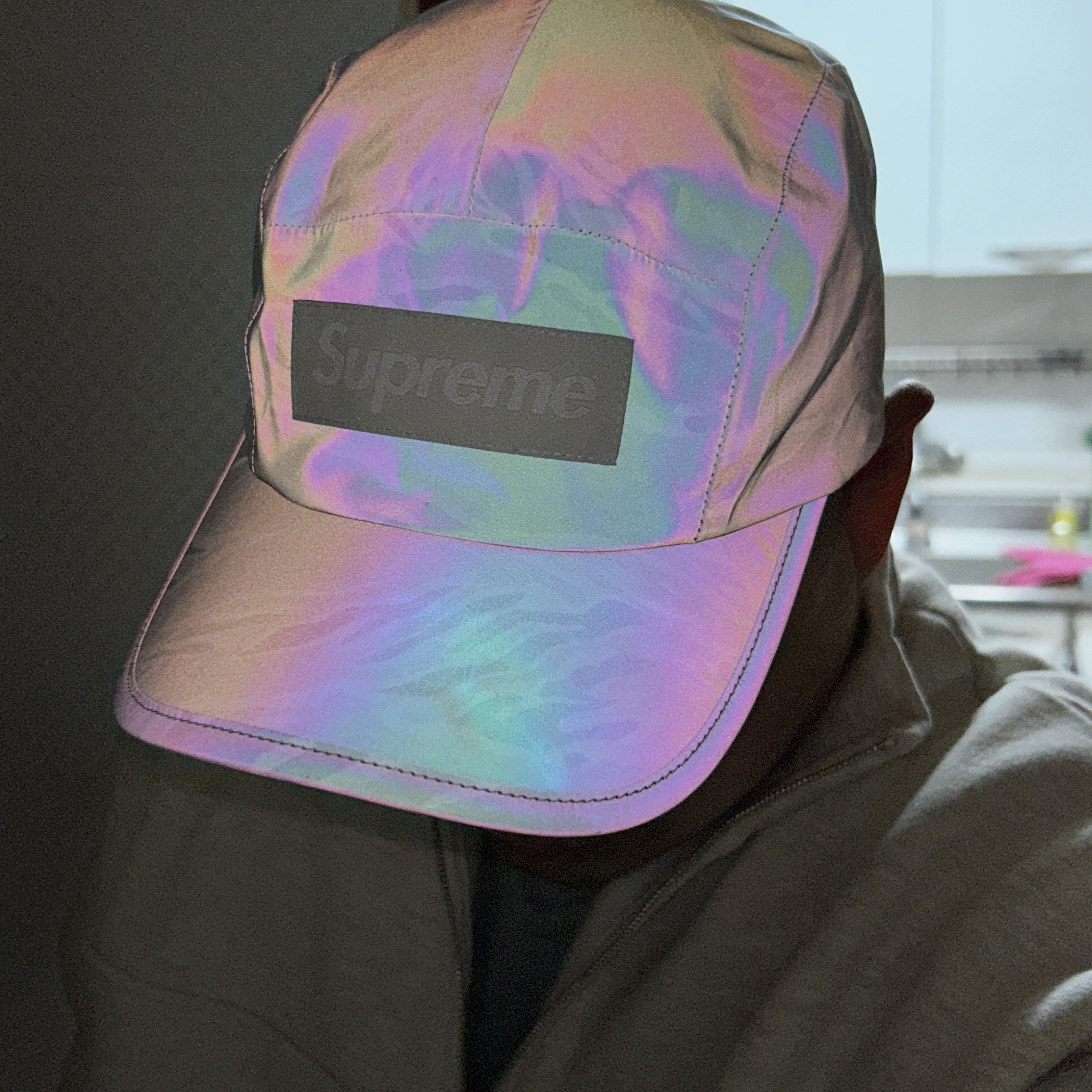 Supreme Tiger Camo Reflective Camp Cap White - 22FW 착용 스타일