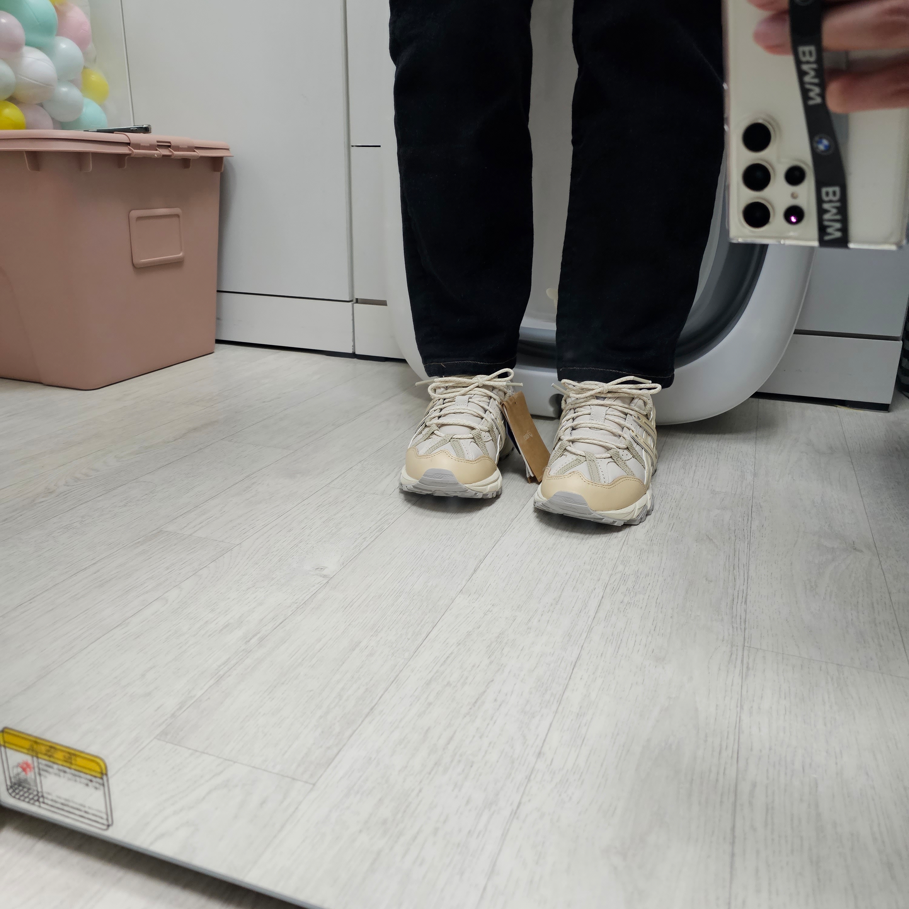 (W) Asics Gel-Sonoma 15-50 Oatmeal 착용 스타일 - 2