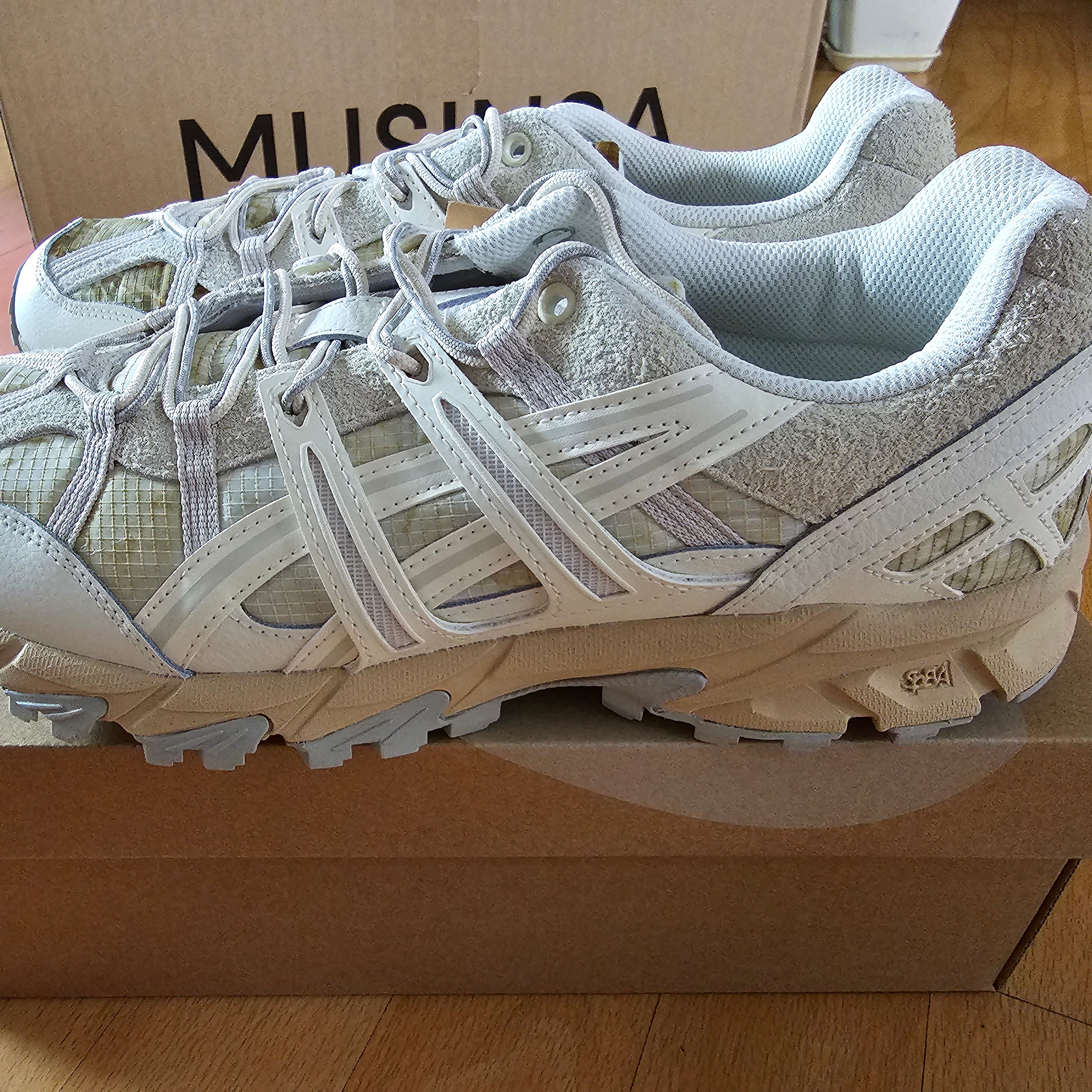 Asics Gel-Sonoma 15-50 Cream Oatmeal 착용 스타일 - 3