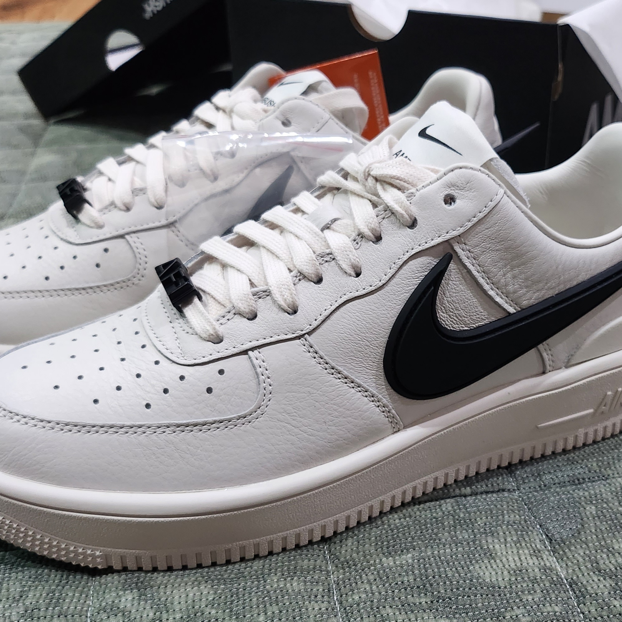 Nike x Ambush Air Force 1 Low SP Phantom 착용 스타일 - 1