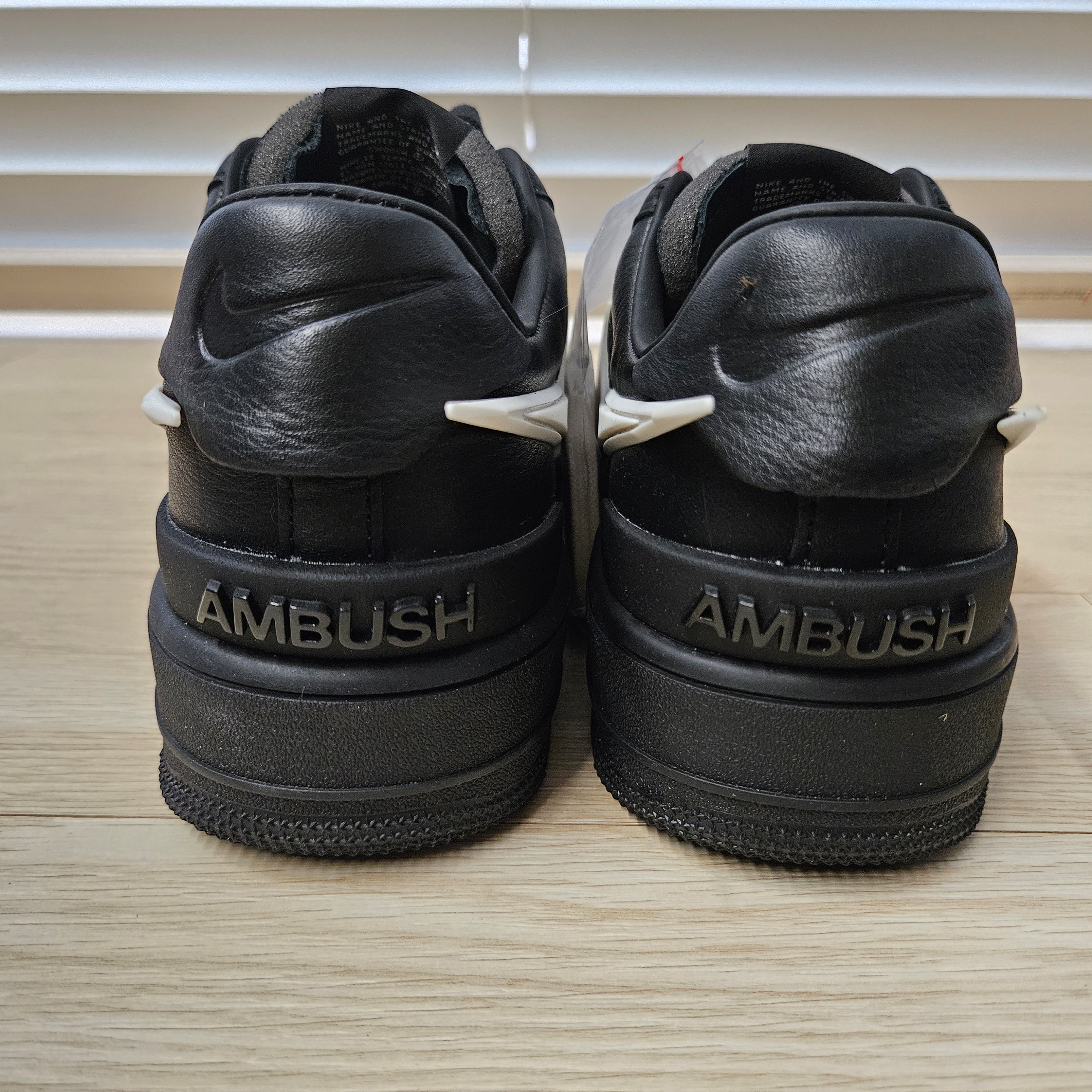 Nike x Ambush Air Force 1 Low SP Black 착용 스타일 - 5