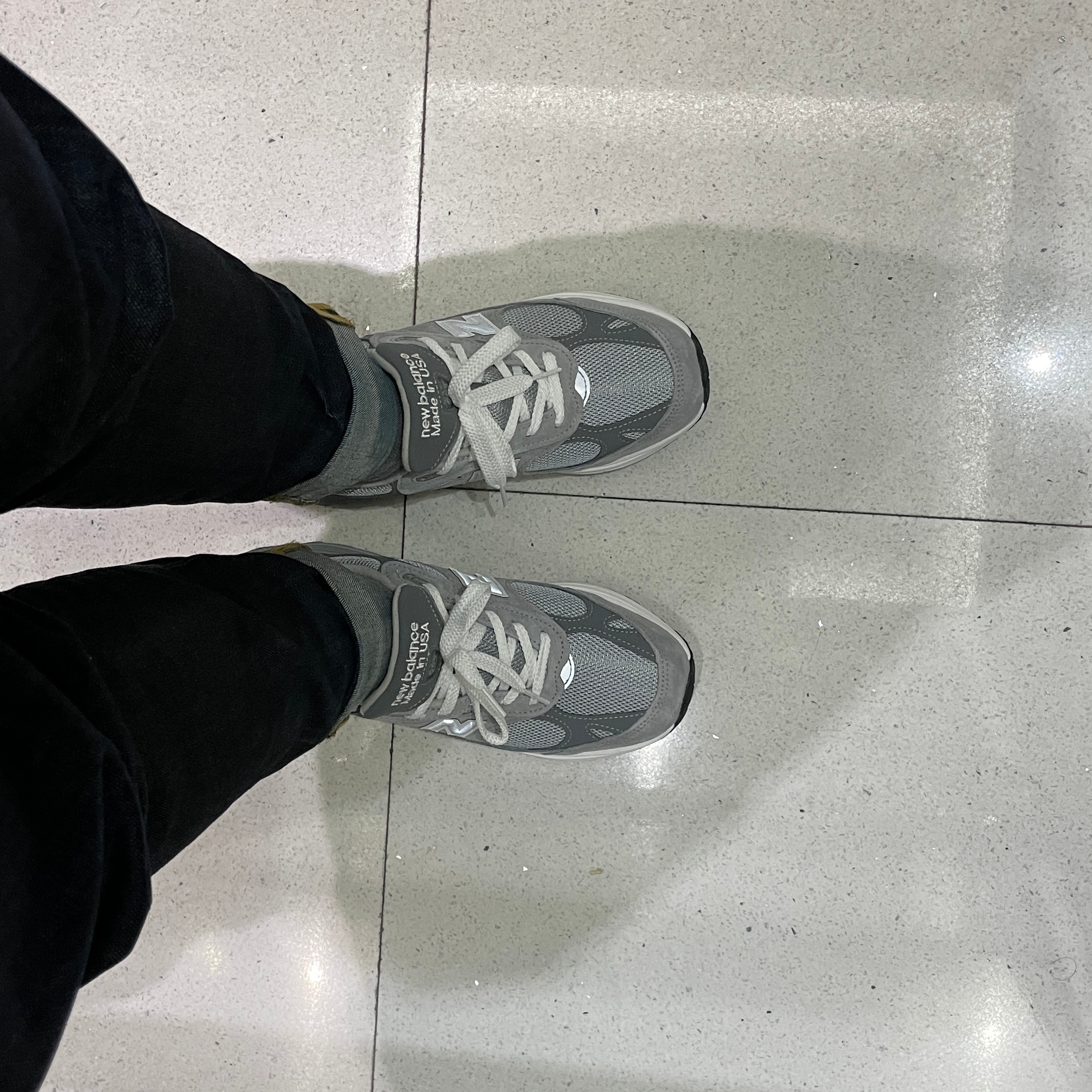 (W) New Balance 993 Made in USA Grey - D Wide 착용 스타일