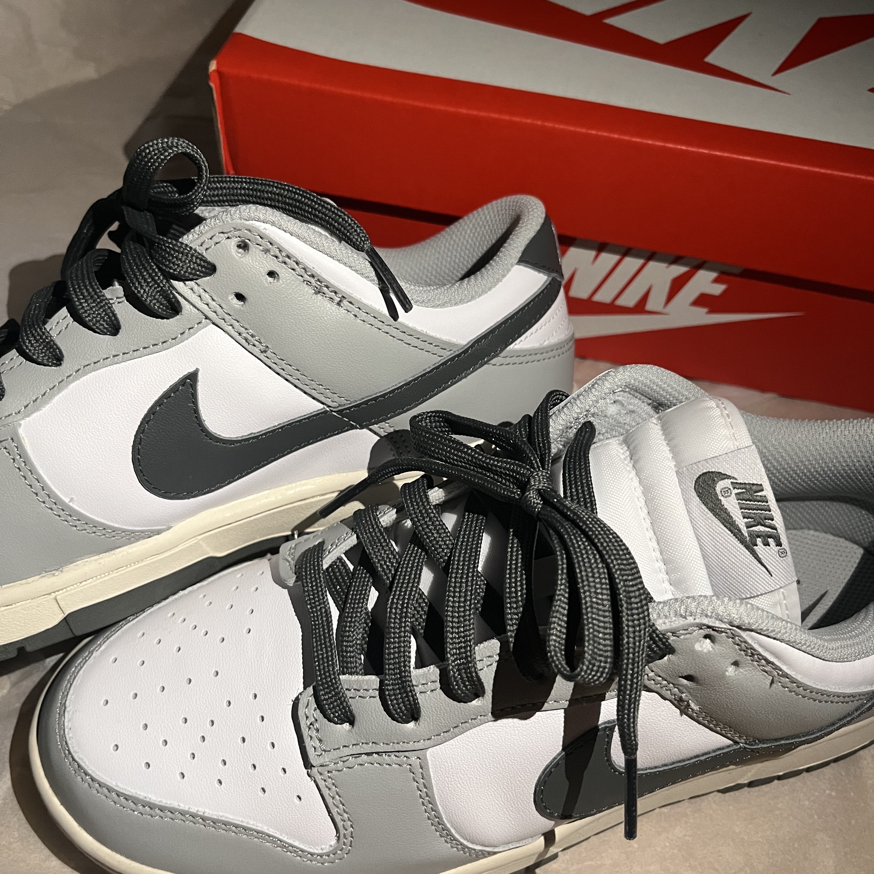 (W) Nike Dunk Low Light Smoke Grey 착용 스타일