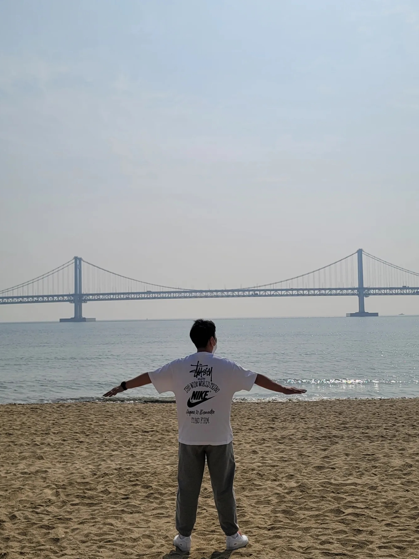 Nike x Supreme Air Force 1 Low White, Nike x Stussy T-Shirt White (DV1774-100) 착용 스타일 - 2