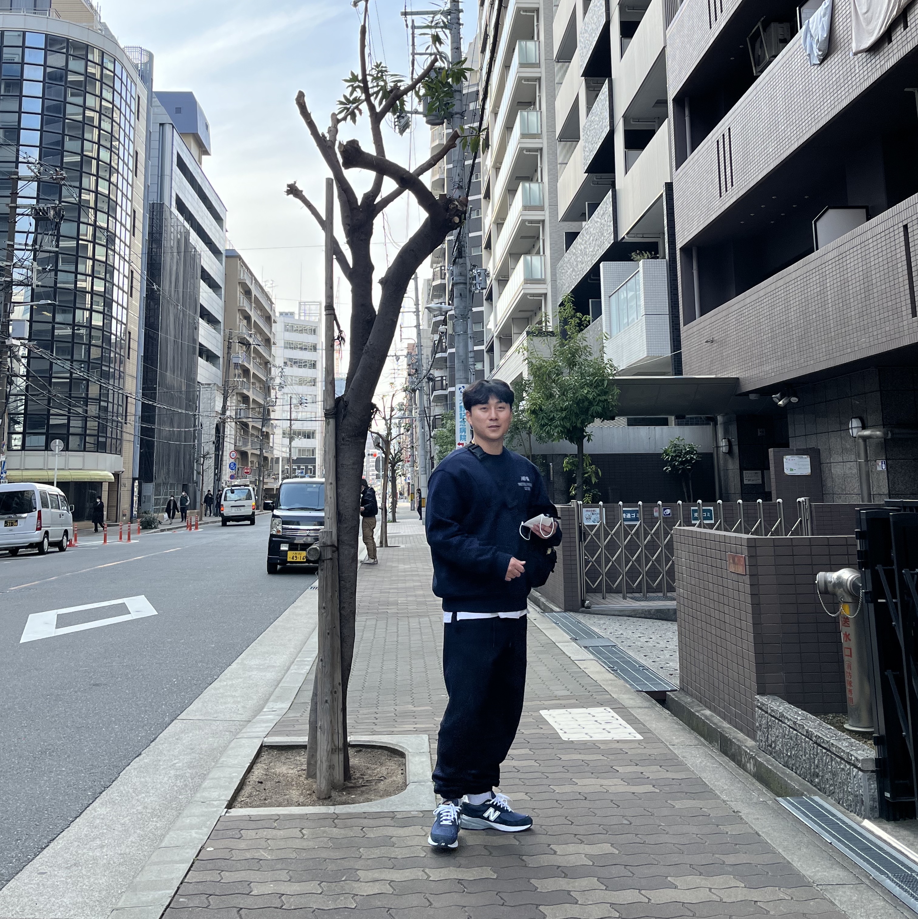 New Balance 990v3 Made in USA Navy - D Standard 착용 스타일 - 1
