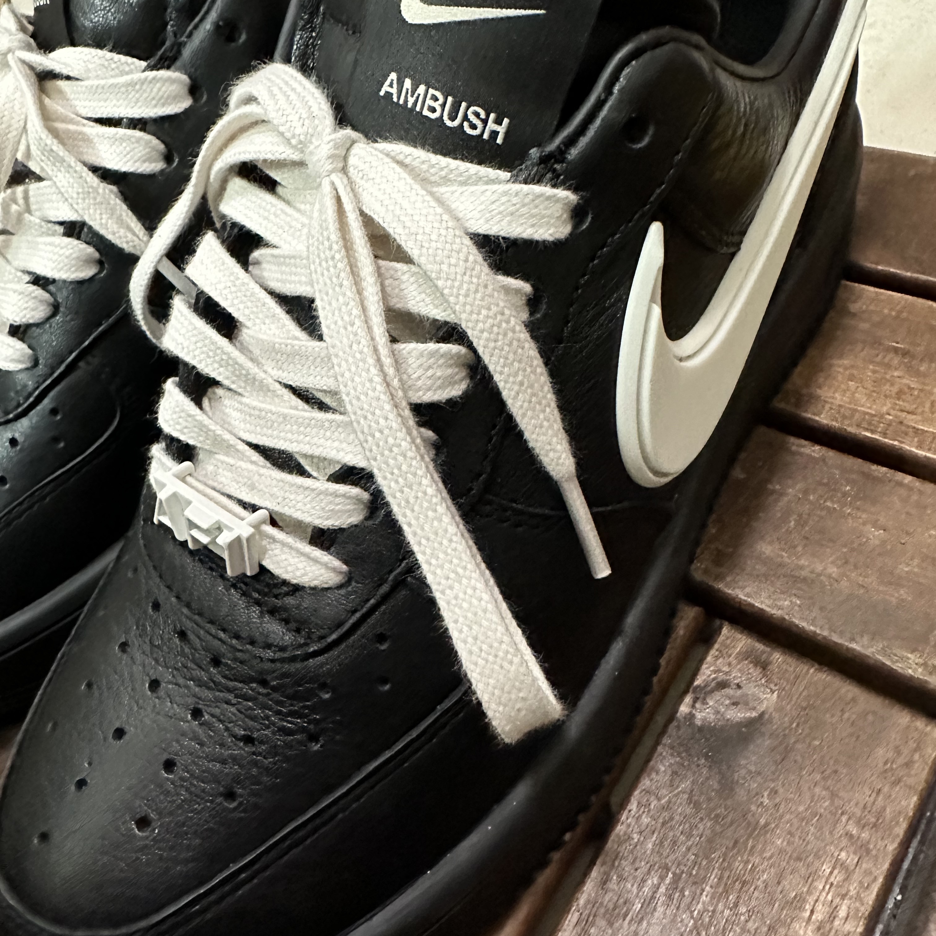 Nike x Ambush Air Force 1 Low SP Black 착용 스타일 - 3